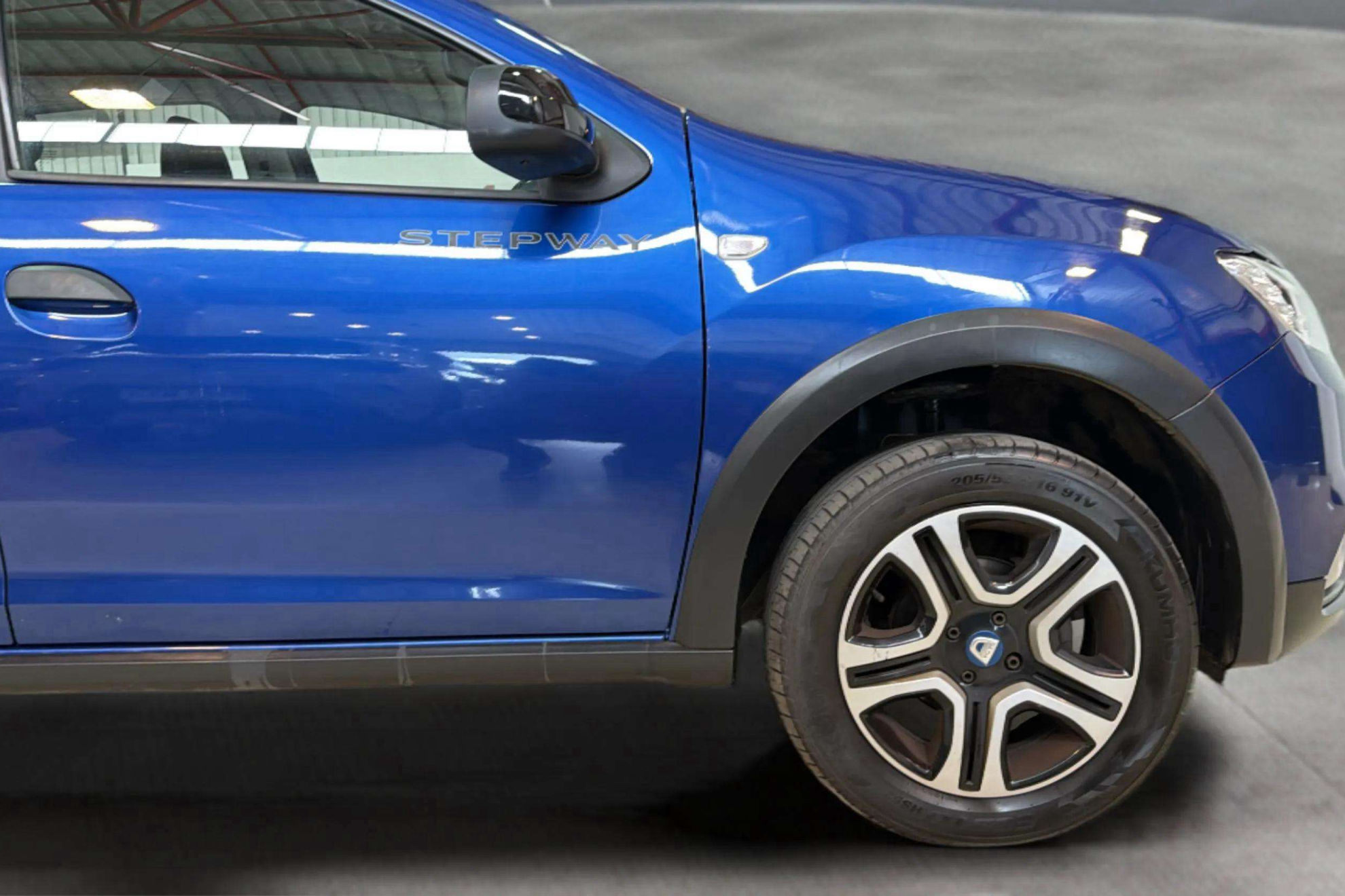 Dacia Sandero Stepway Essent. Blue dCi 18 - foto 10