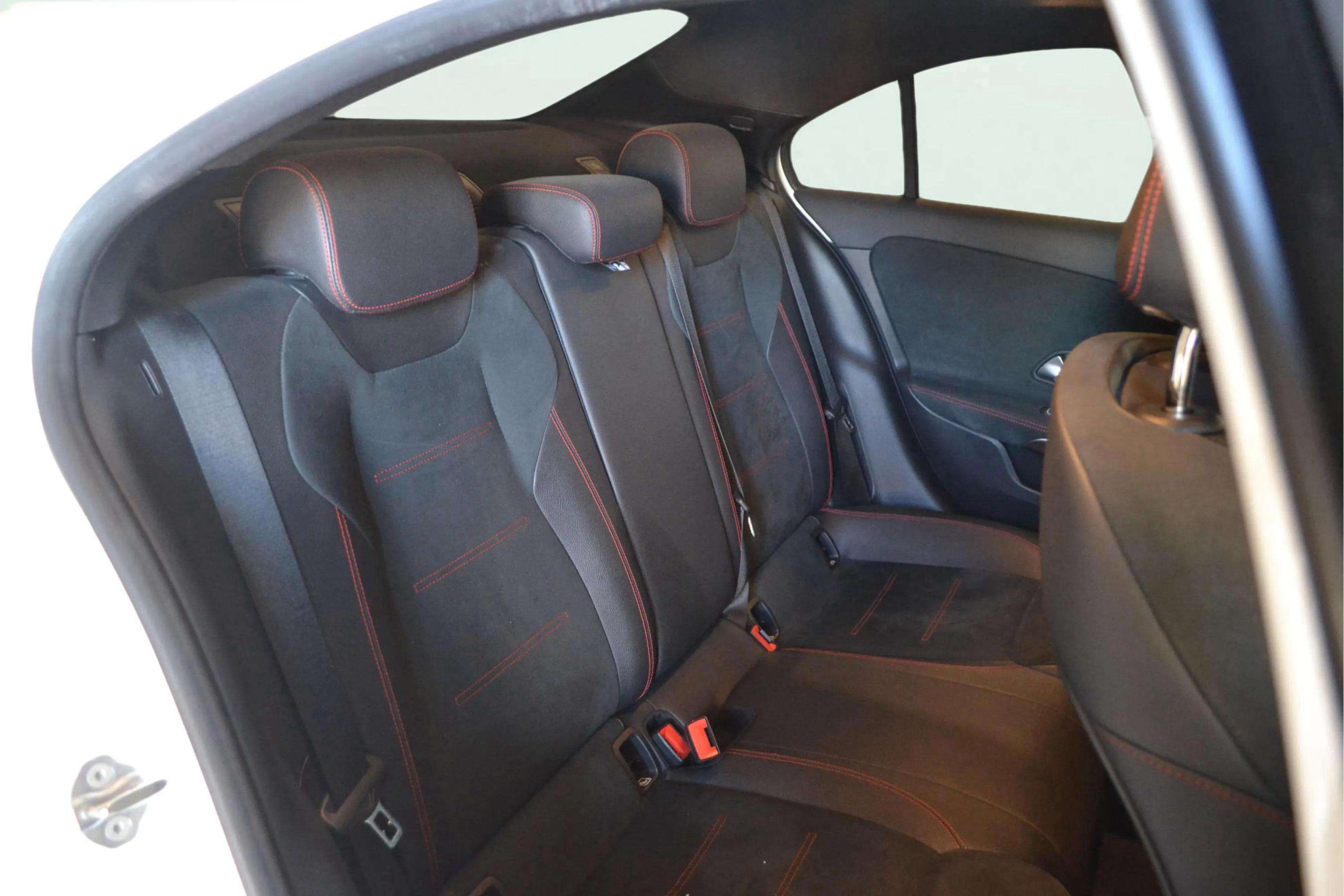 Mercedes-Benz Clase A Sedán A 200 d - foto 10