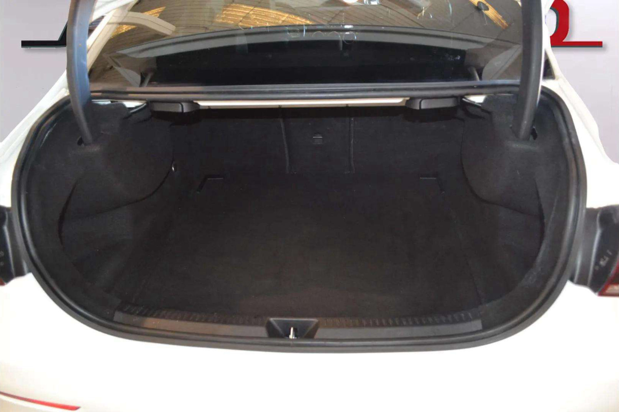 Mercedes-Benz Clase A Sedán A 200 d - foto 9