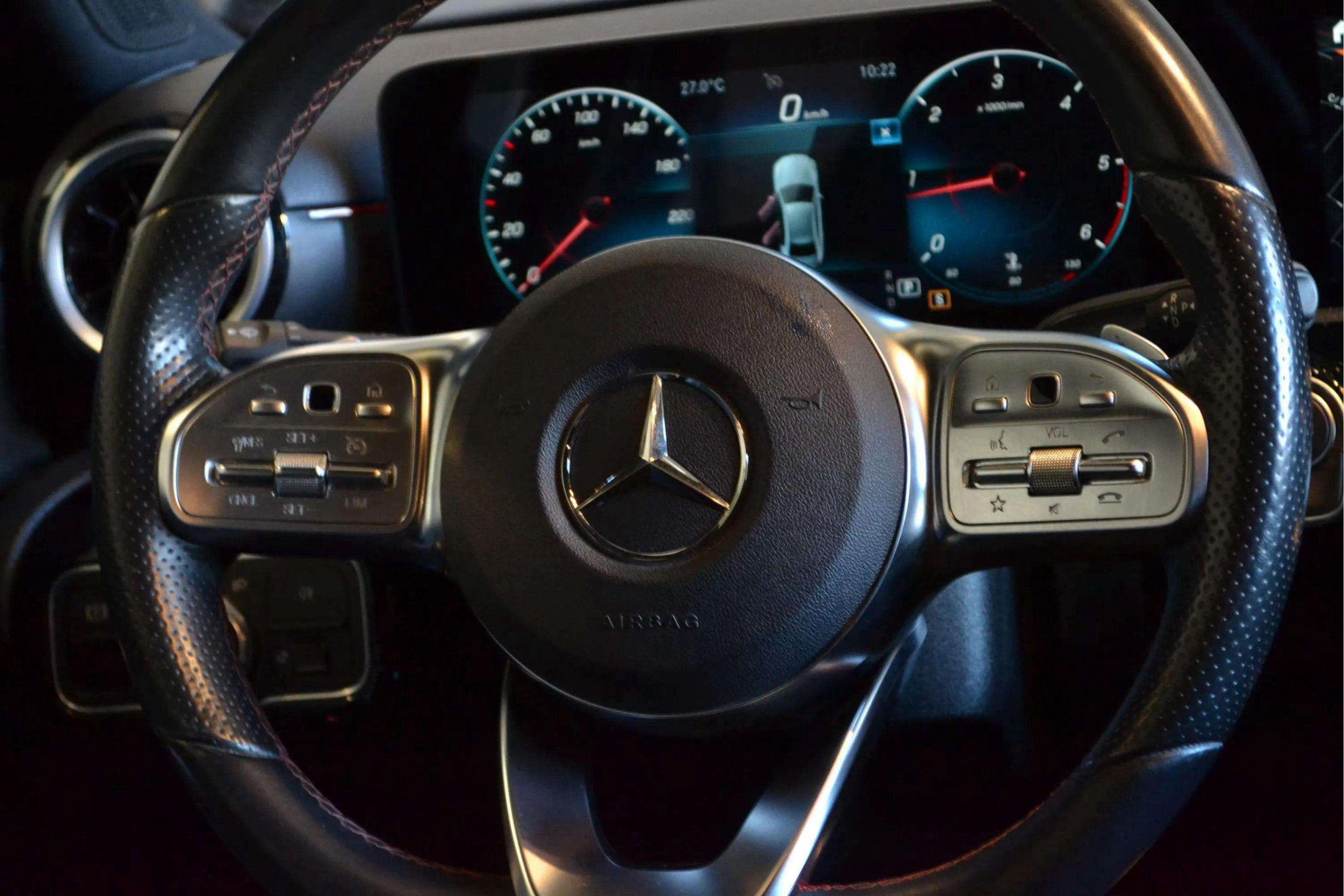 Mercedes-Benz Clase A Sedán A 200 d - foto 18