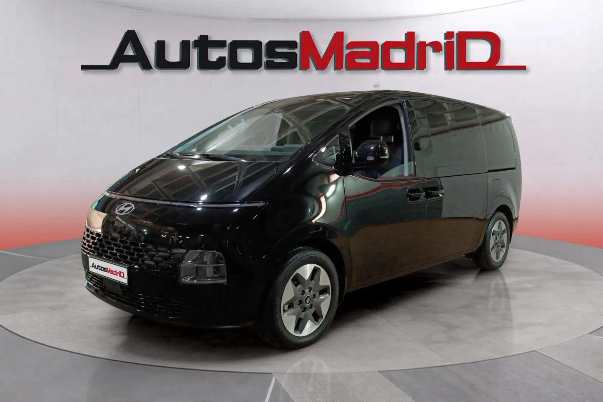 Hyundai STARIA 9S HEV 1.6 T-GDi Style - foto 3