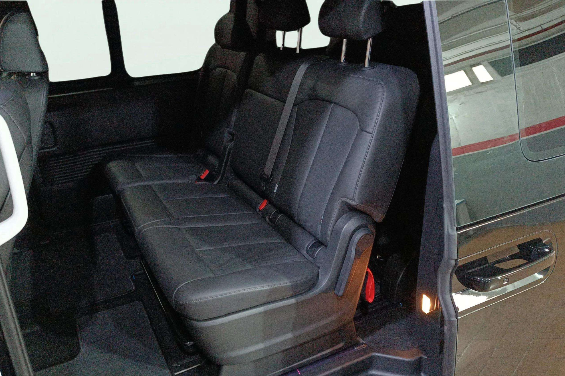Hyundai STARIA 9S HEV 1.6 T-GDi Style - foto 12