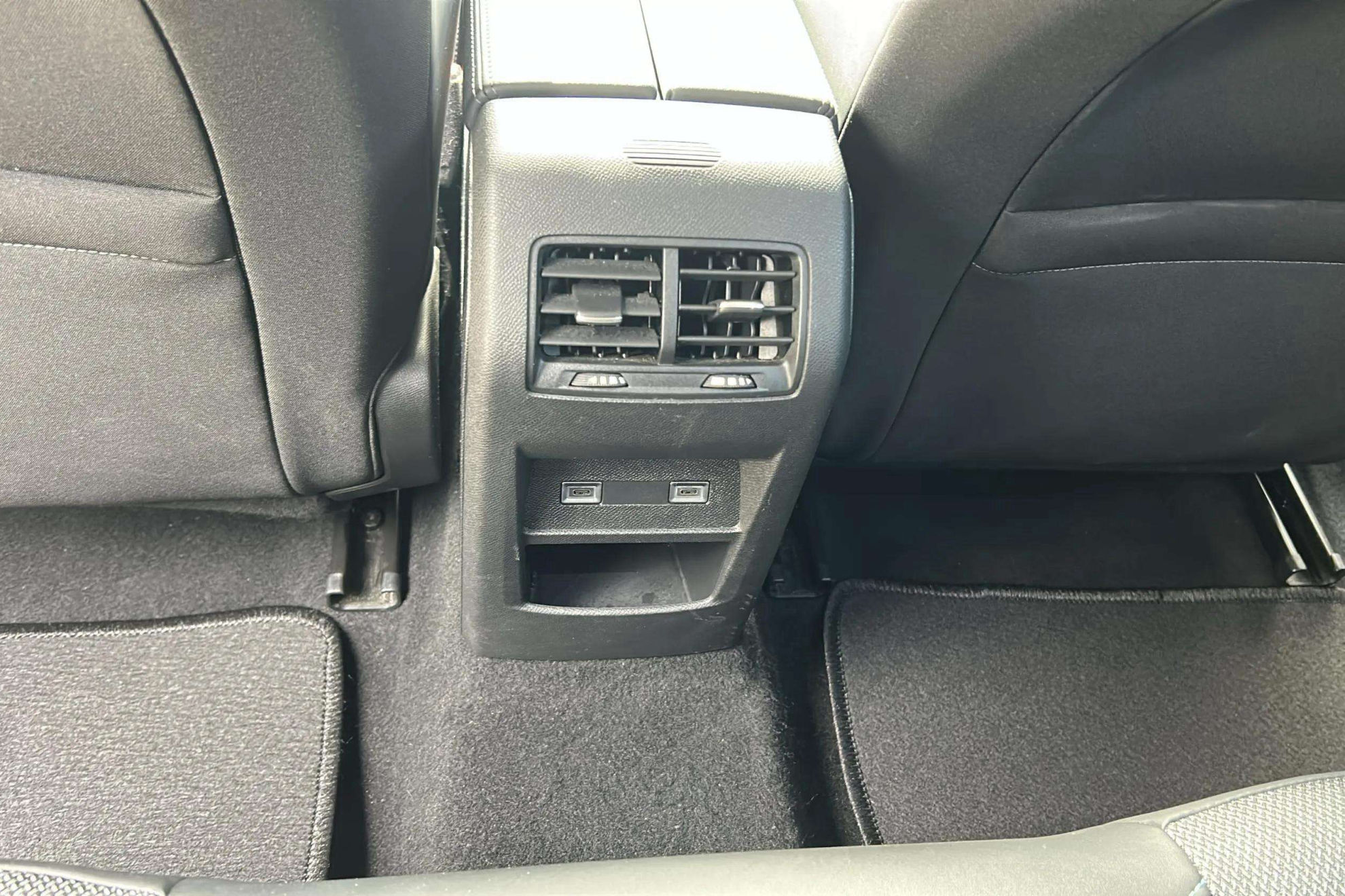 Peugeot 308 Allure PureTech 130 - foto 14