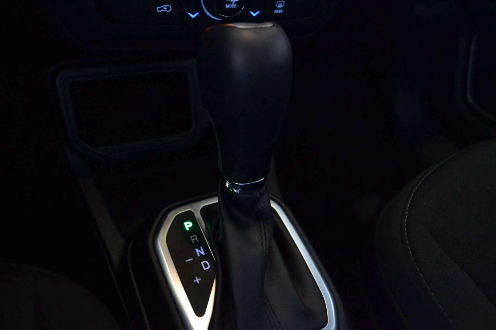 Jeep Renegade Limited 1.5 MHEV - foto 25