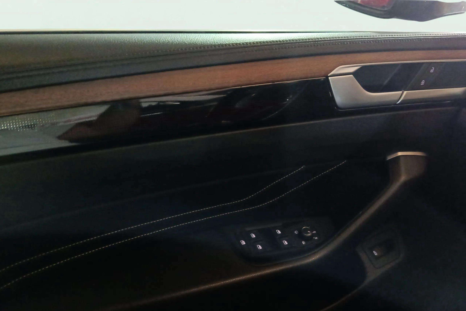 Volkswagen Arteon Elegance 2.0 TDI - foto 17