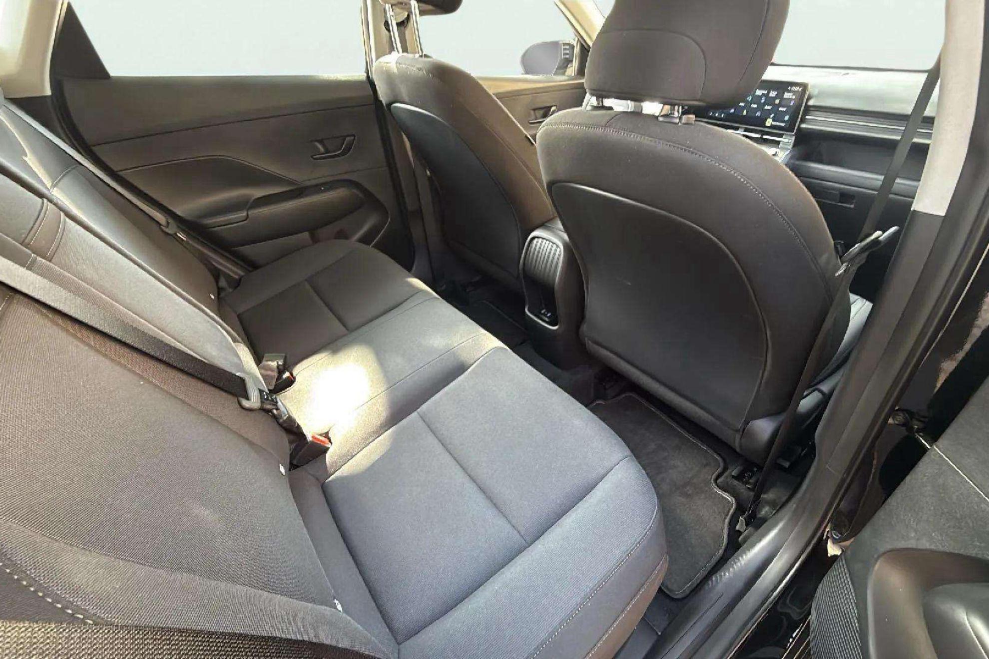 Hyundai Kona HEV 1.6GDI DT Maxx - foto 29