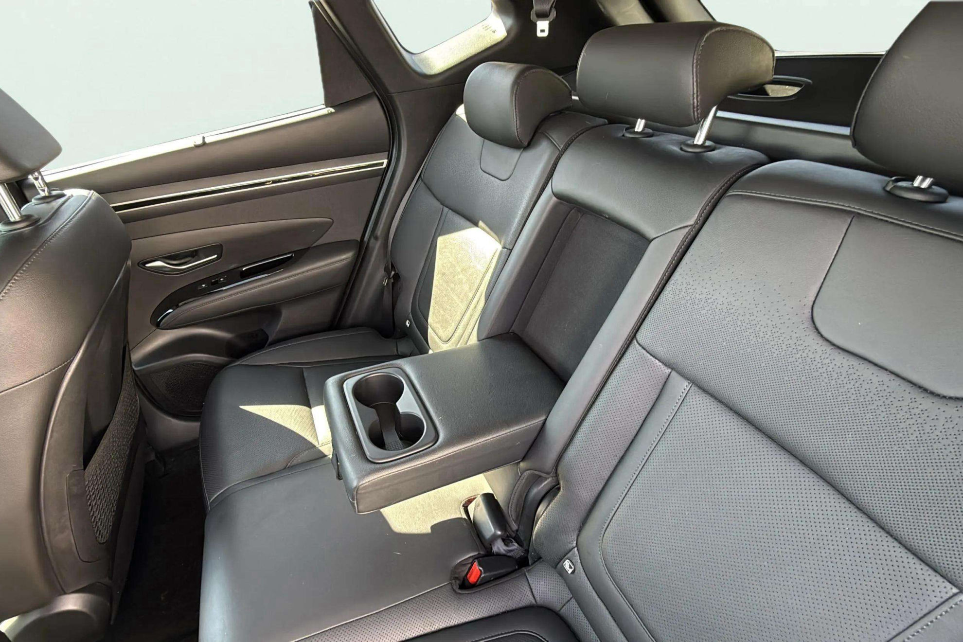 Hyundai Tucson 1.6 T-GDi PHEV Style 4x4 - foto 31