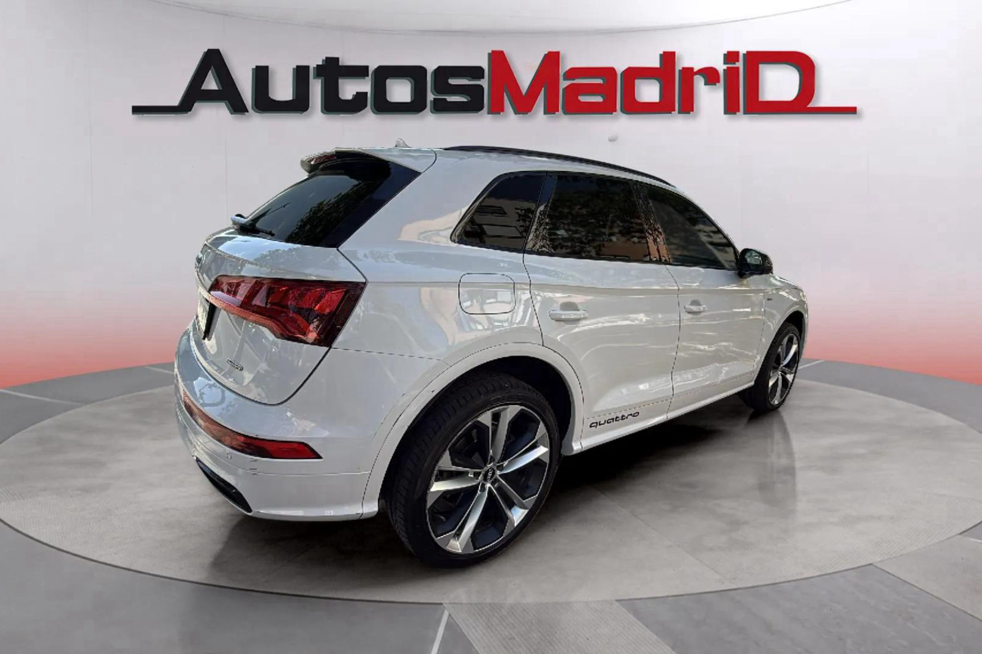 Audi Q5 S line 40 TDI quattro S tronic - foto 6