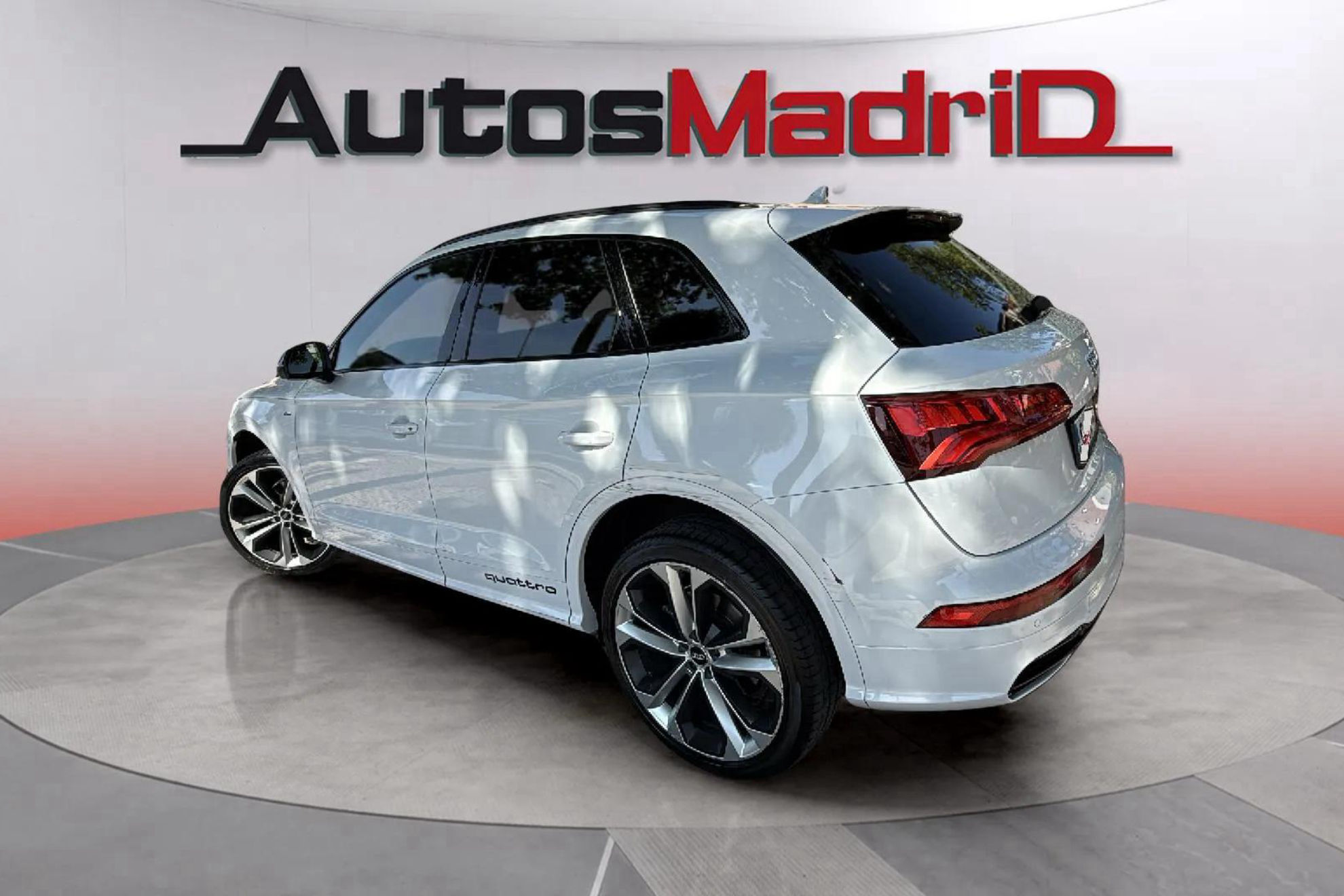 Audi Q5 S line 40 TDI quattro S tronic - foto 4