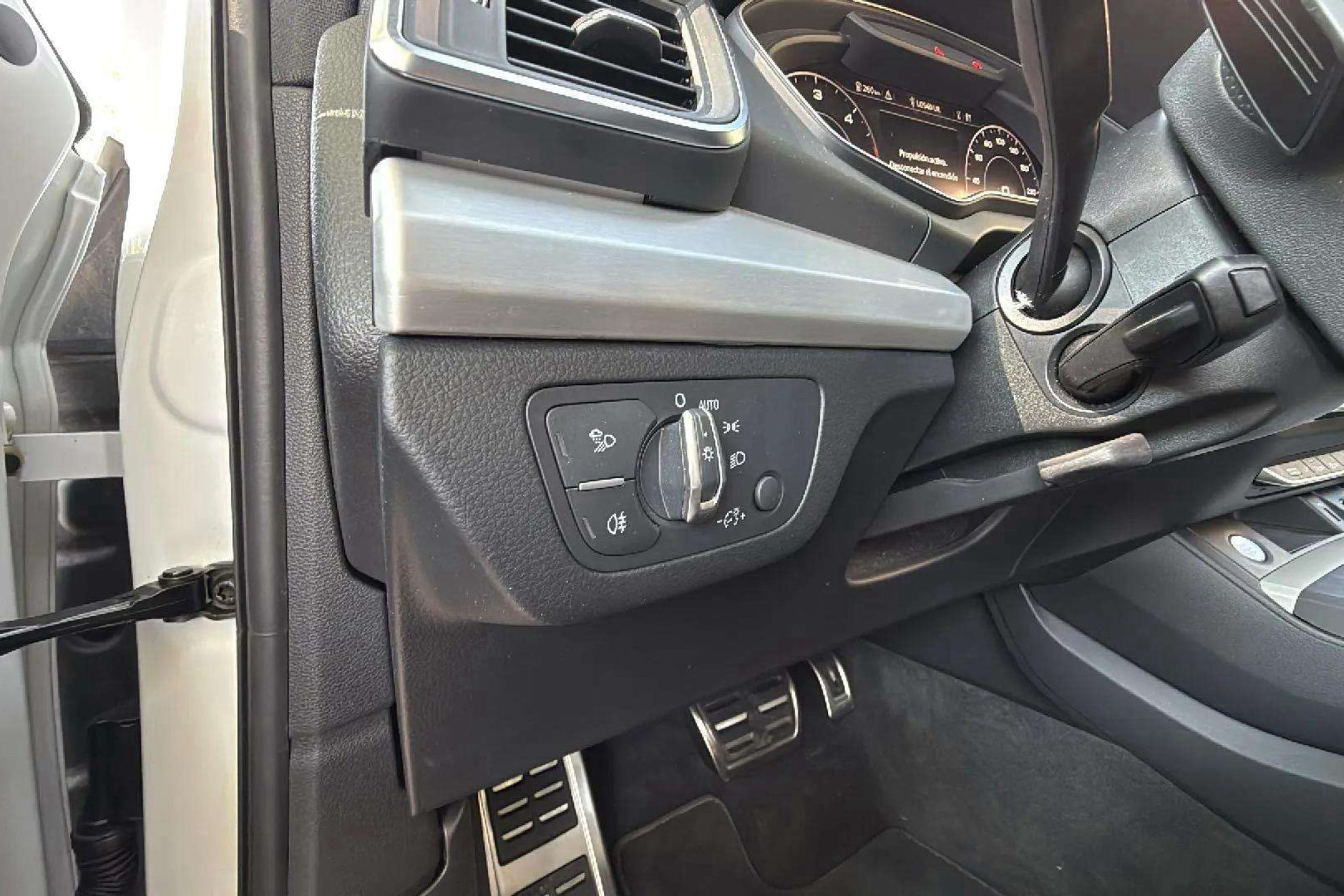 Audi Q5 S line 40 TDI quattro S tronic - foto 8