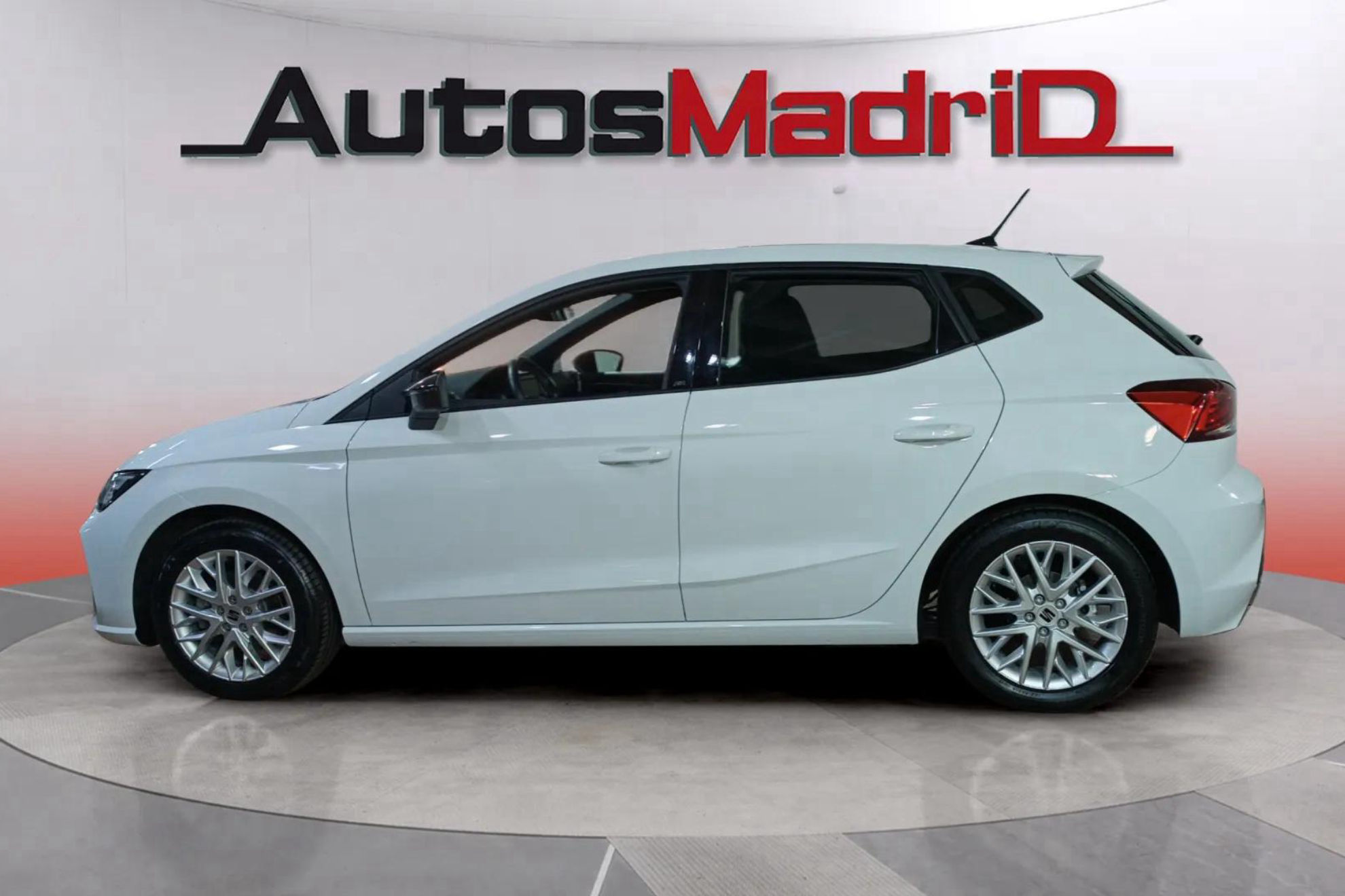 SEAT Ibiza 1.0 TSI FR - foto 4