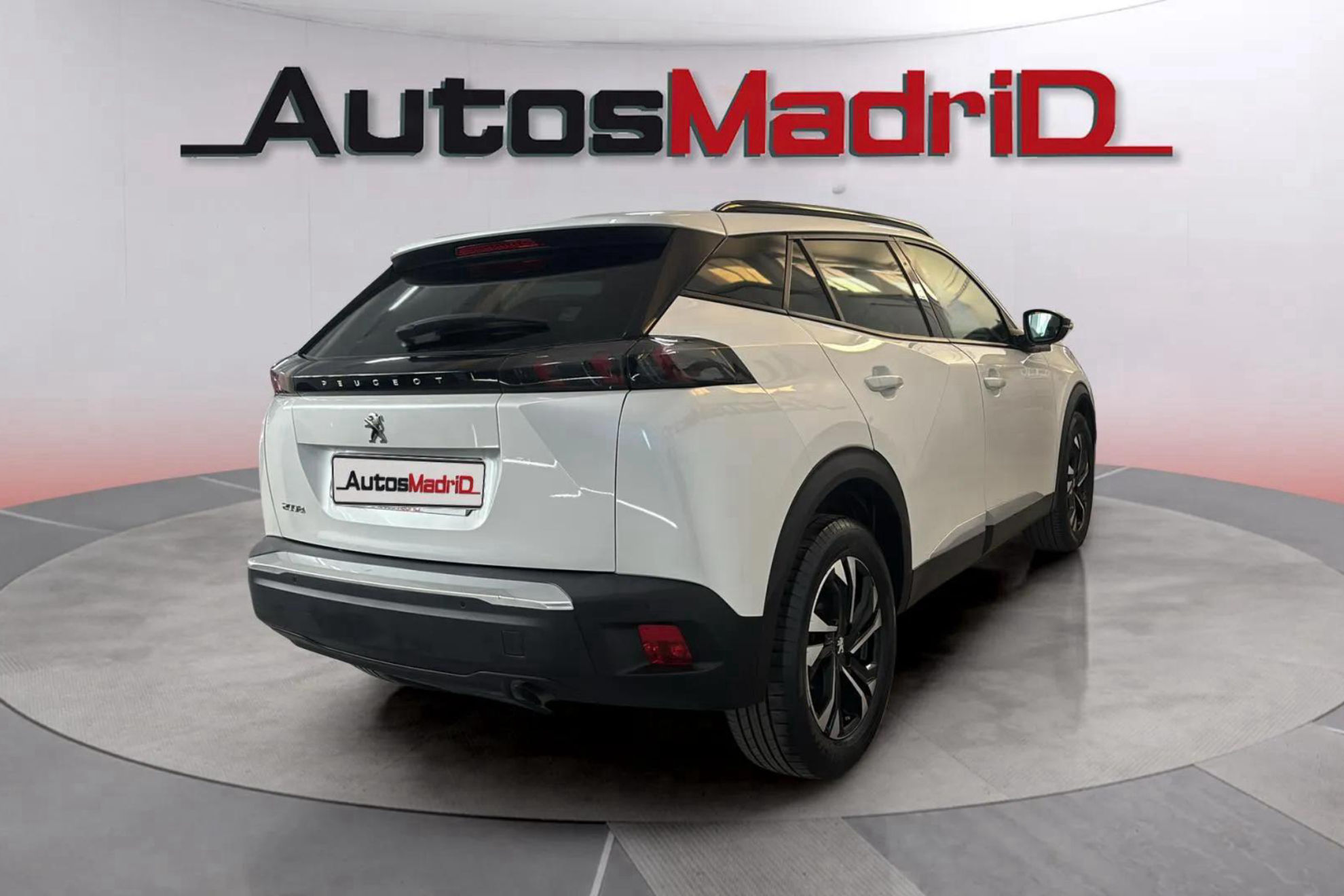 Peugeot 2008 Allure PureTech 100 - foto 8