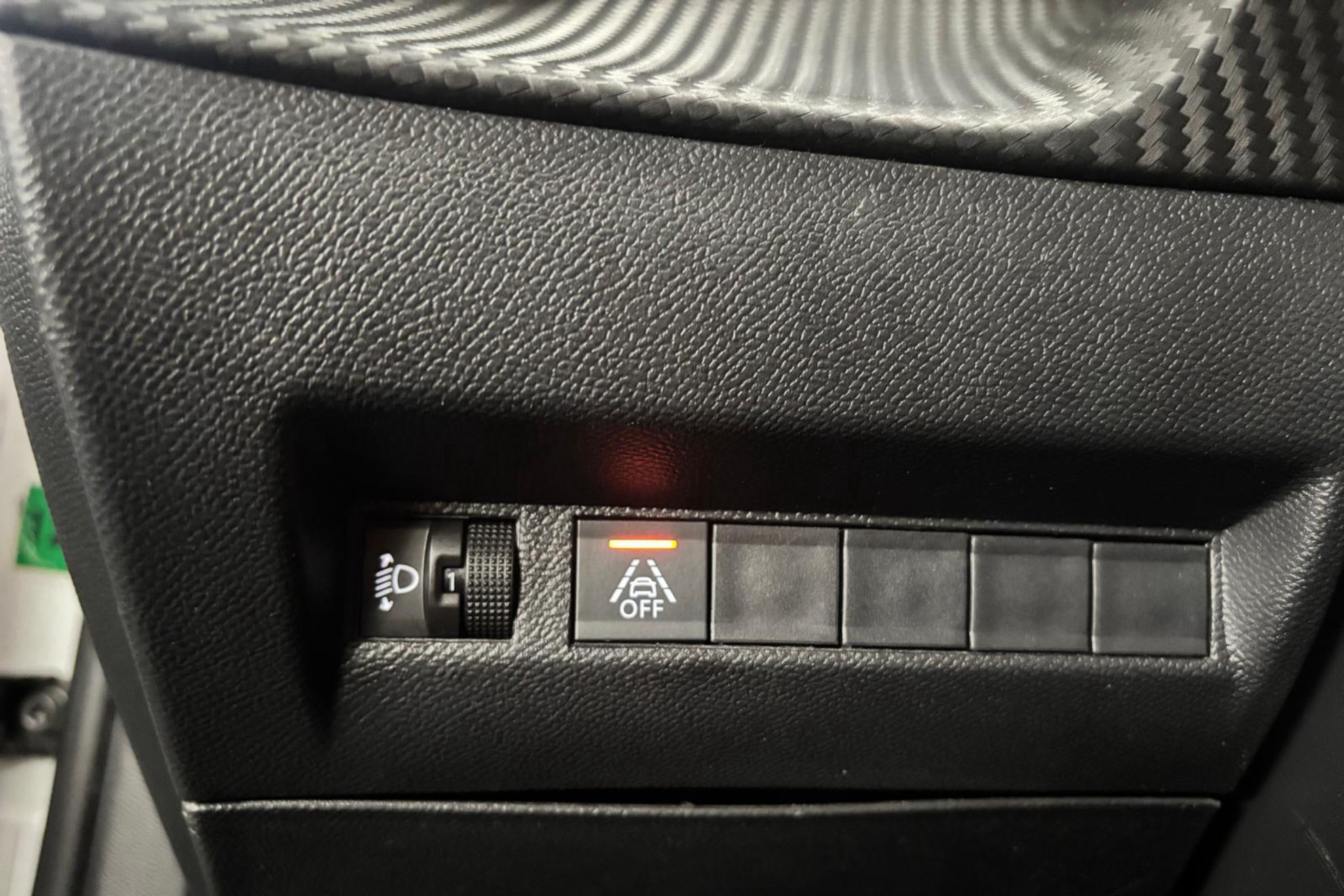 Peugeot 2008 Allure PureTech 100 - foto 13