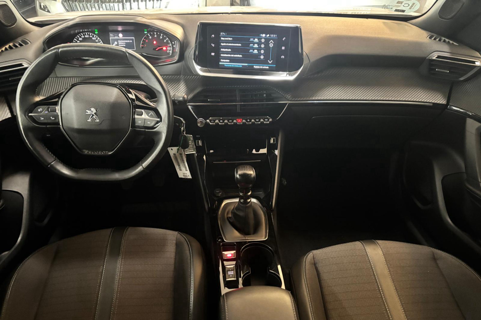 Peugeot 2008 Allure PureTech 100 - foto 10