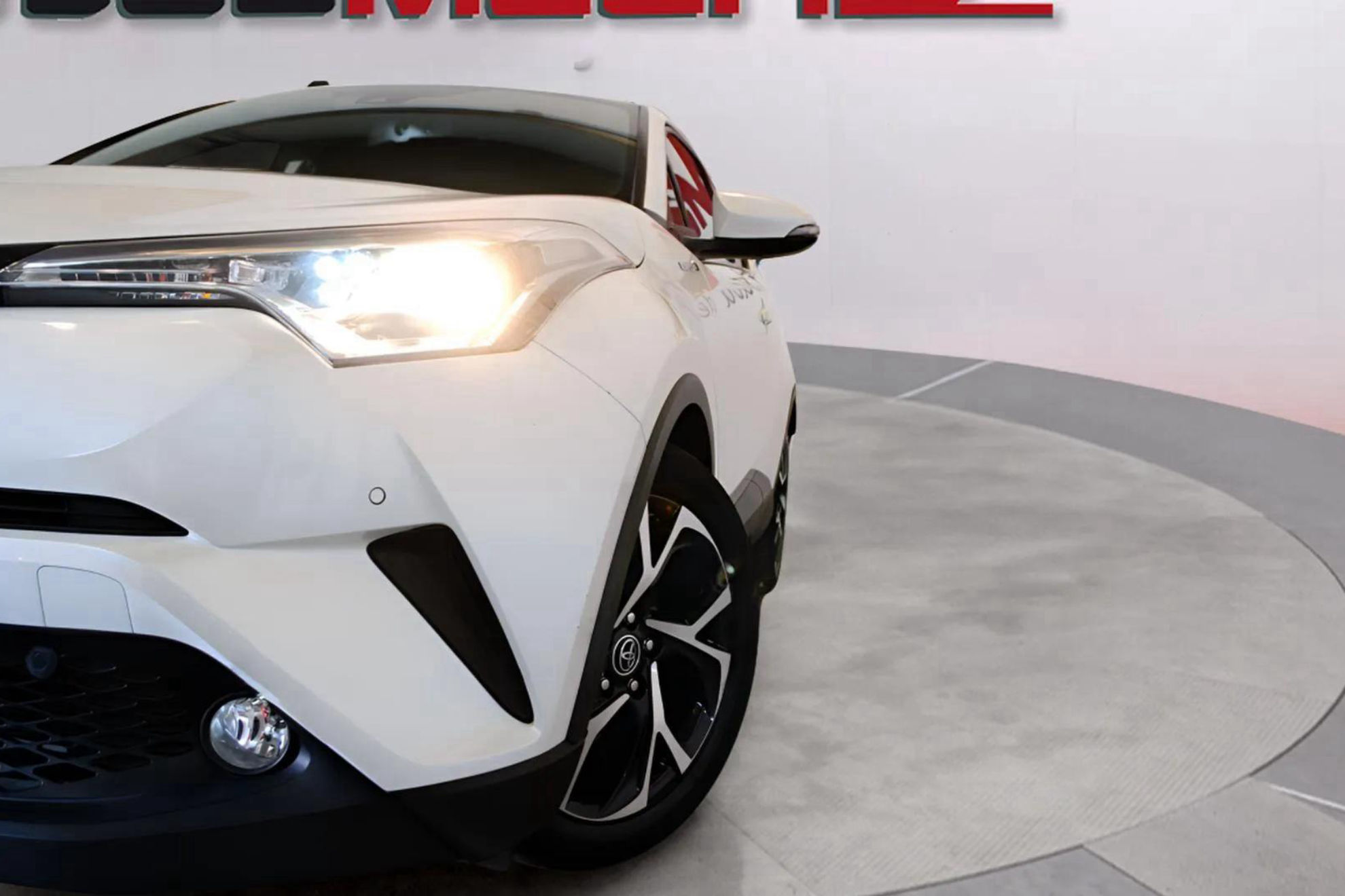 Toyota C-HR 1.8 125H Advance - foto 32