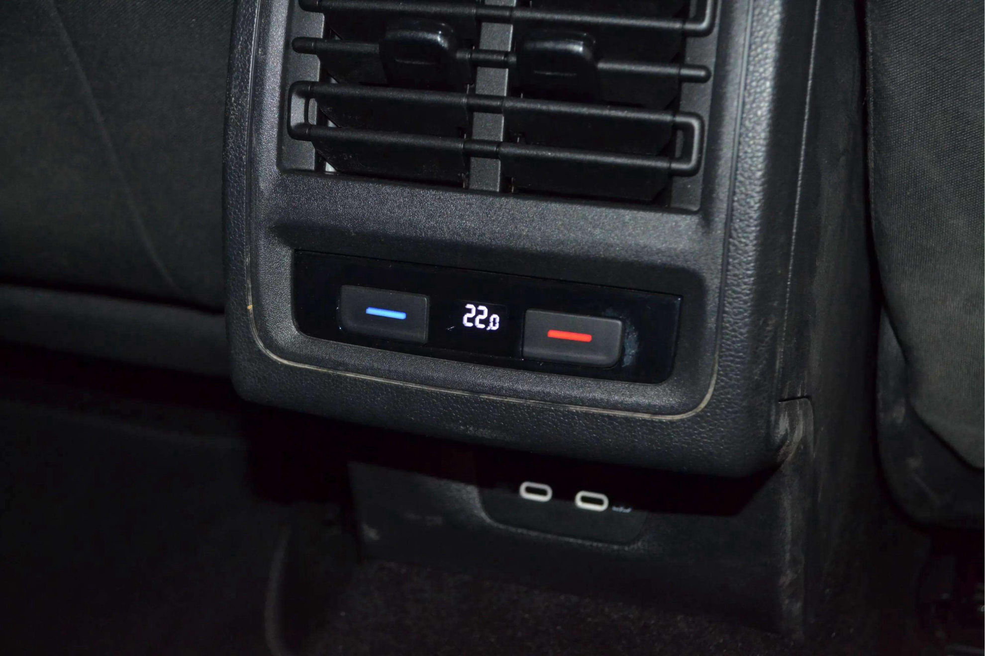 Volkswagen Golf Life 2.0 TDI Variant - foto 12