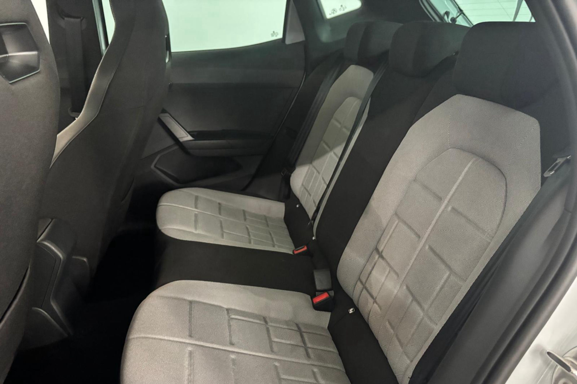 SEAT Ibiza 1.0 TSI FR - foto 11