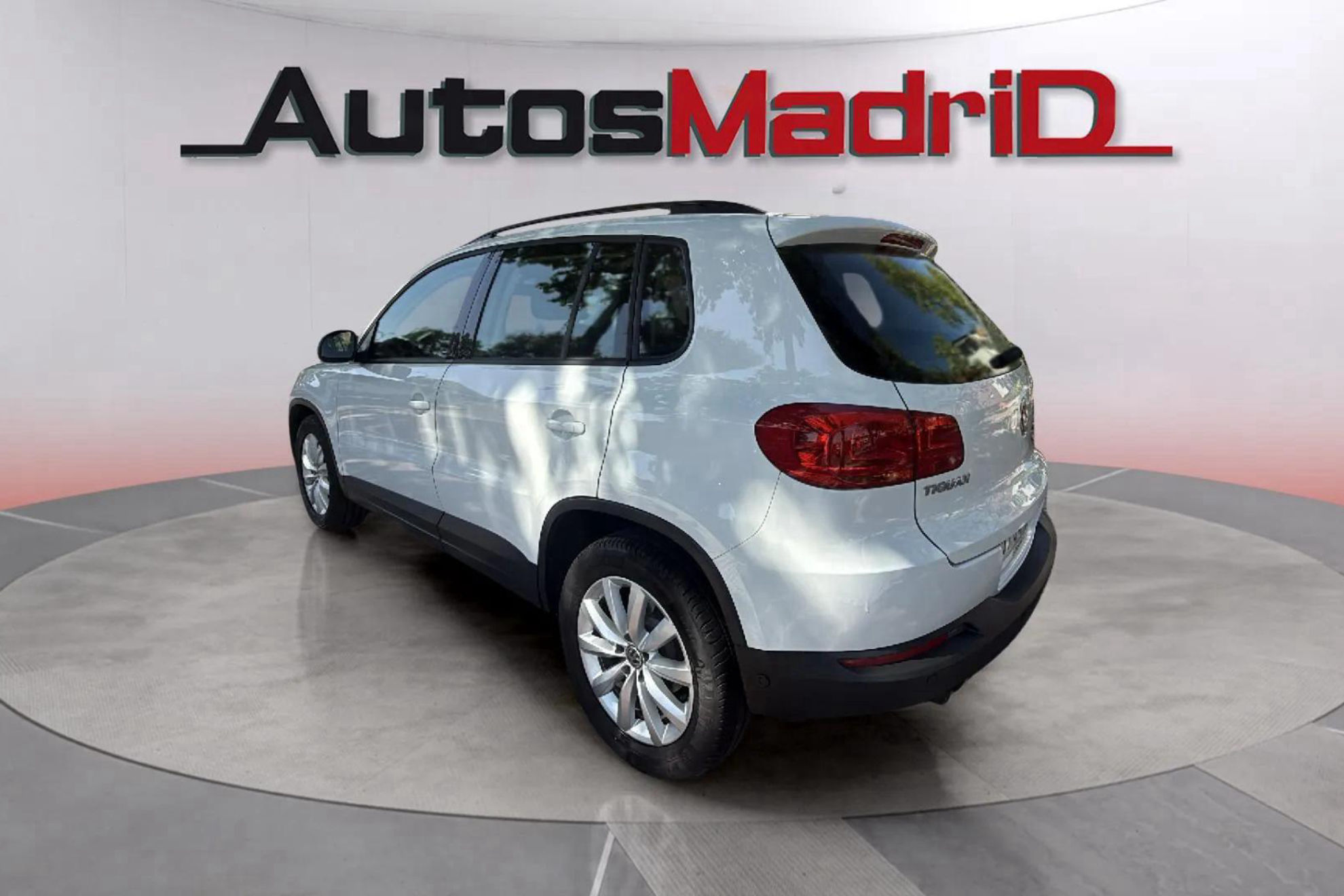 Volkswagen Tiguan T1 Sport 2.0 TDI BMT 4x2 - foto 5