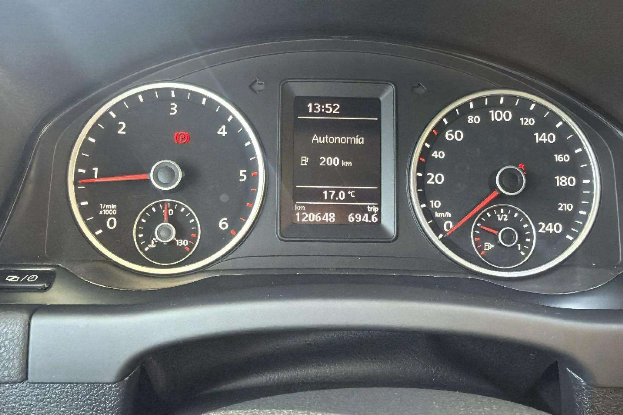 Volkswagen Tiguan T1 Sport 2.0 TDI BMT 4x2 - foto 14