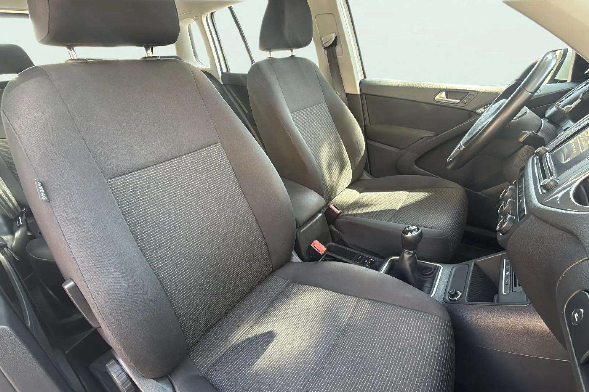 Volkswagen Tiguan T1 Sport 2.0 TDI BMT 4x2 - foto 27