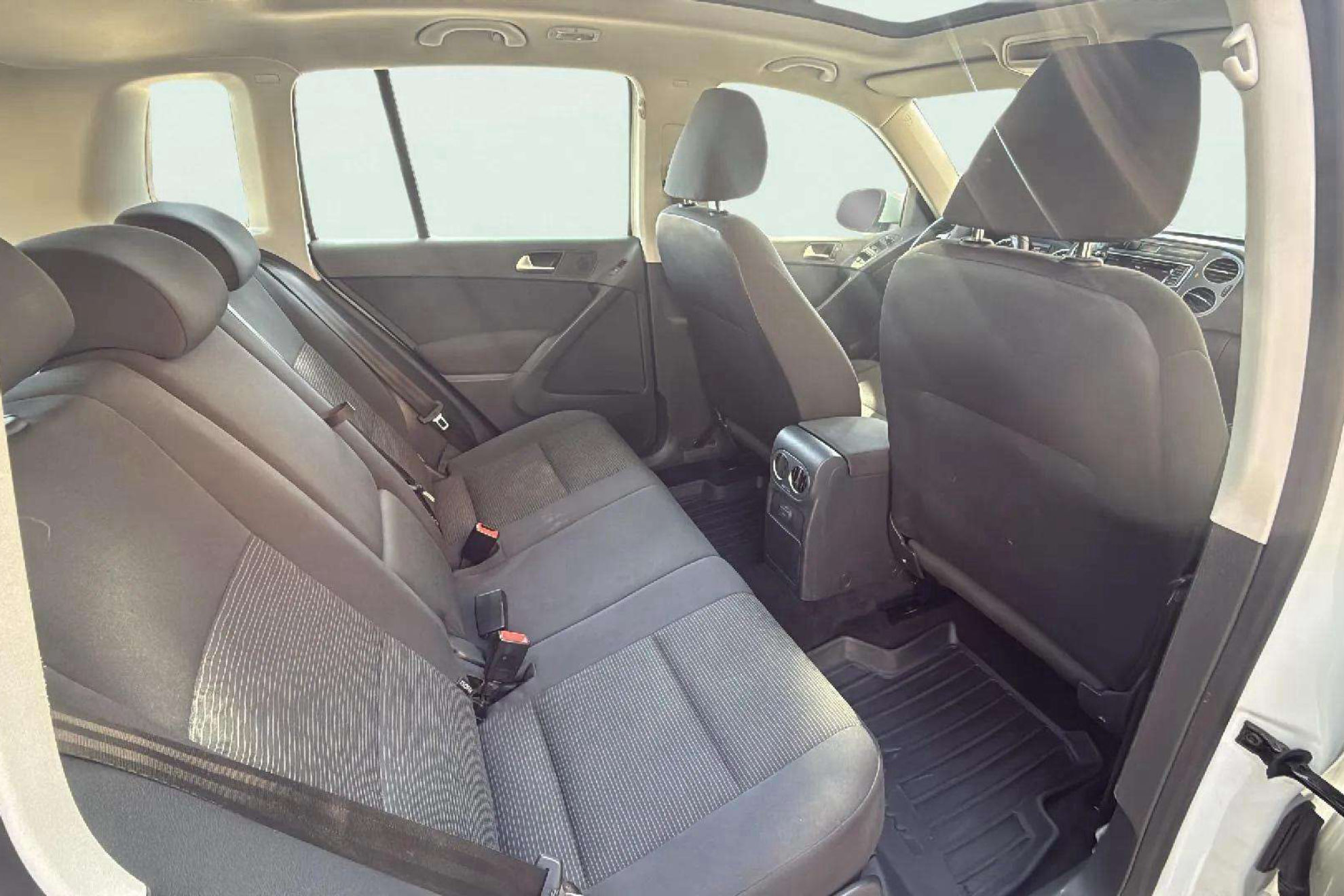 Volkswagen Tiguan T1 Sport 2.0 TDI BMT 4x2 - foto 29