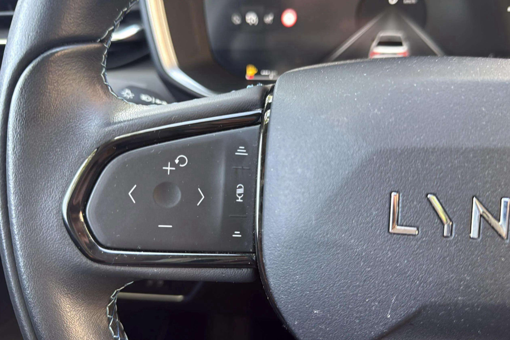 Lynk & Co 01 1.5 PHEV - foto 9
