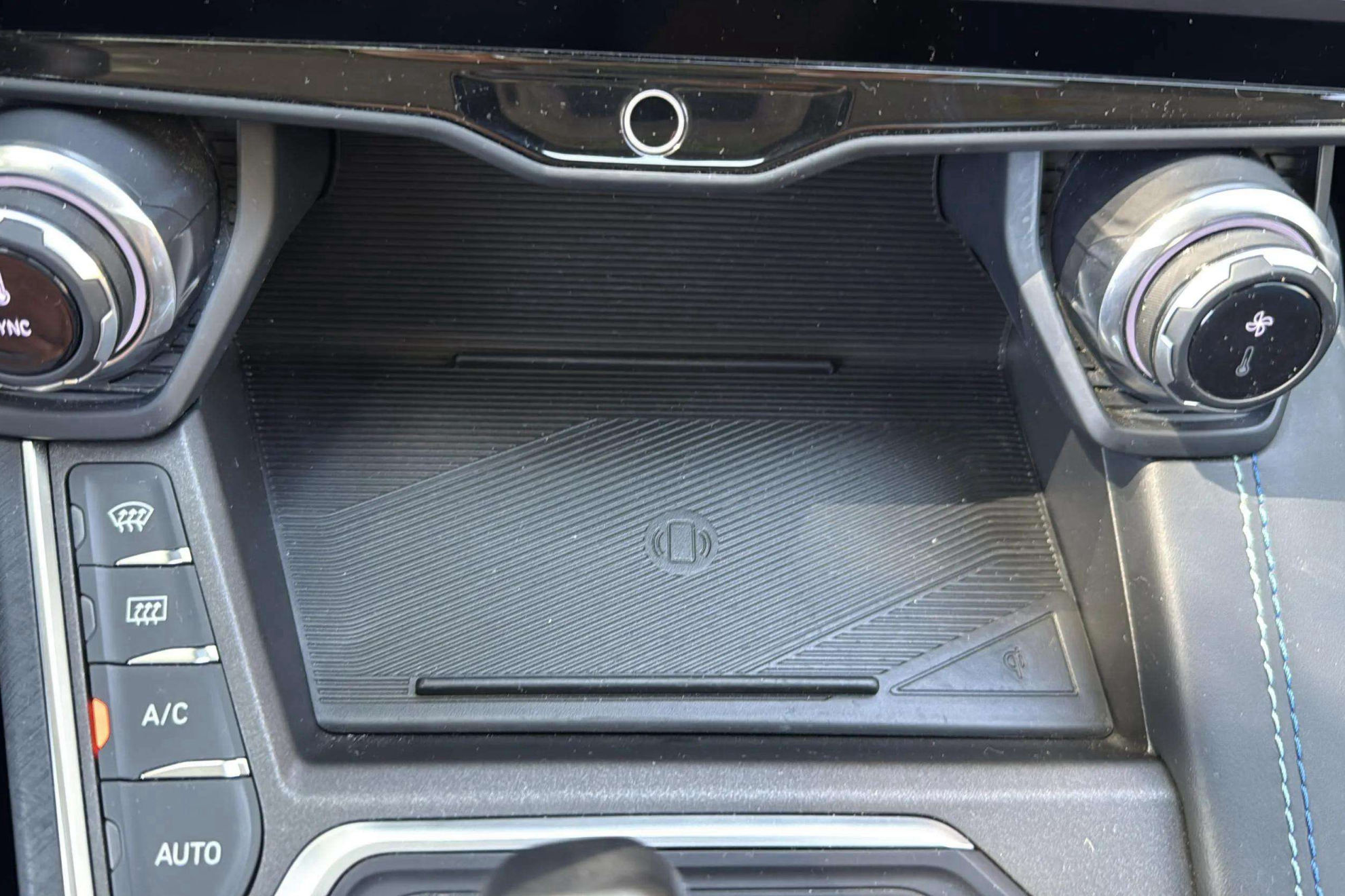 Lynk & Co 01 1.5 PHEV - foto 18