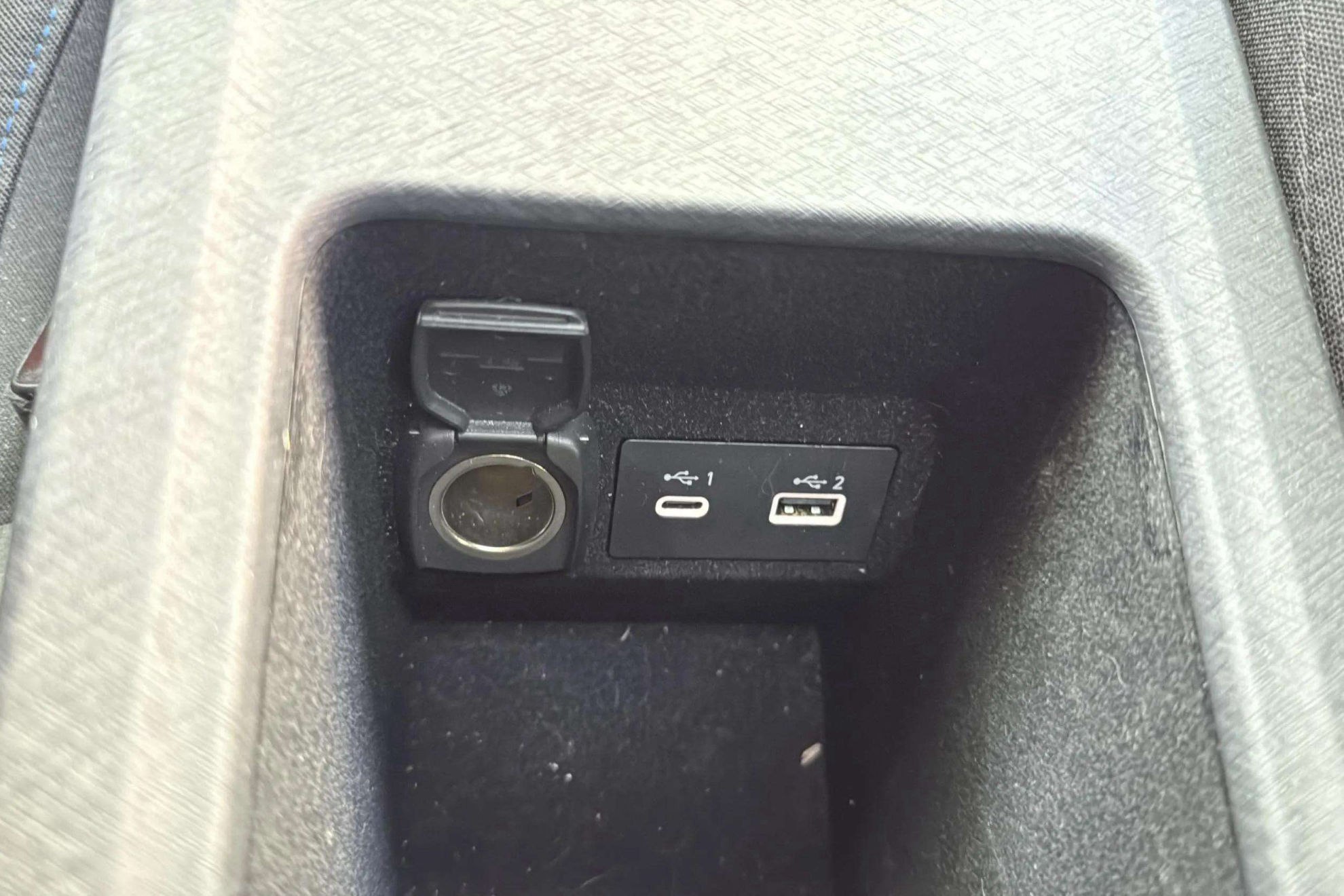 Lynk & Co 01 1.5 PHEV - foto 22
