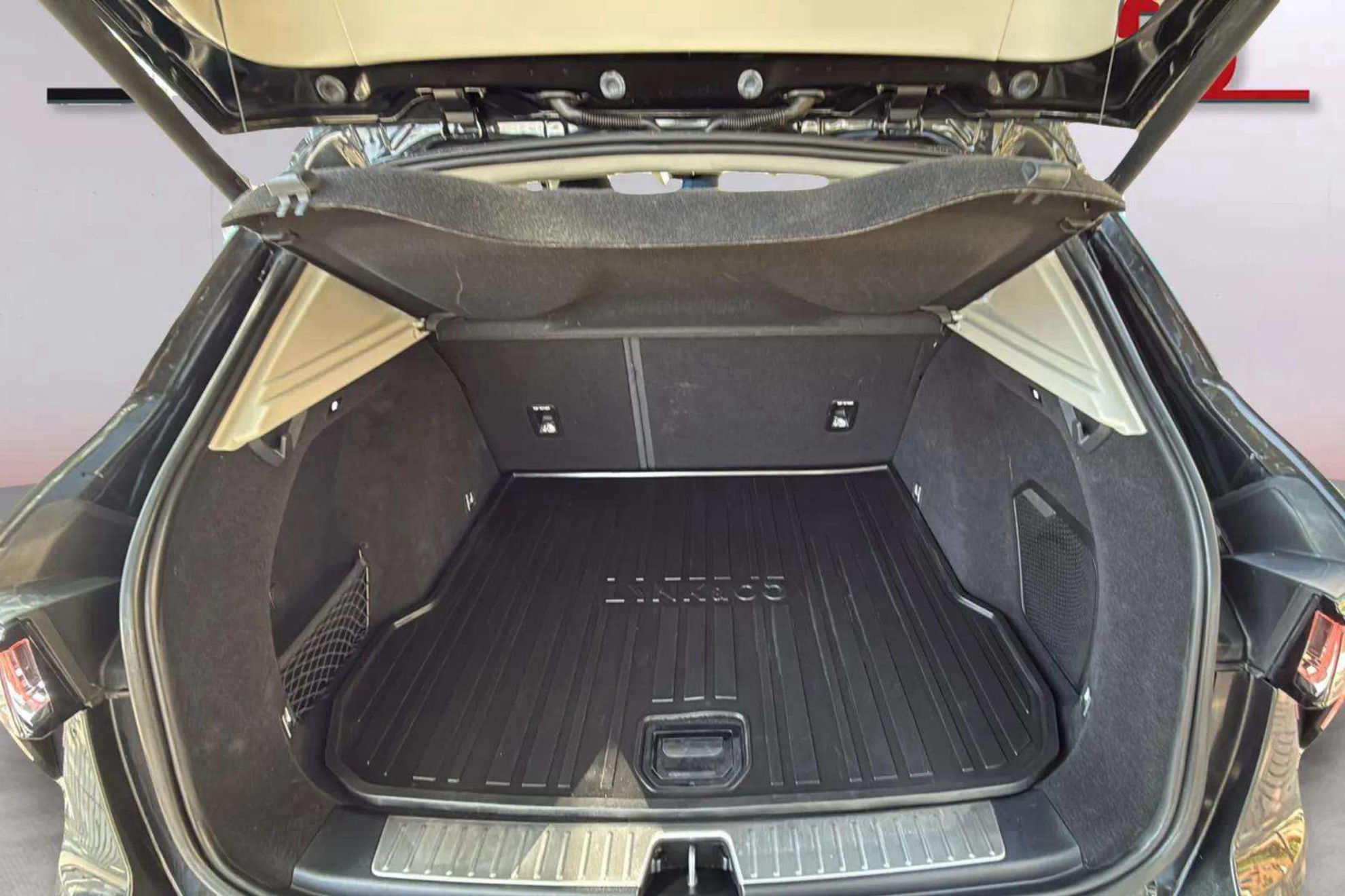 Lynk & Co 01 1.5 PHEV - foto 31