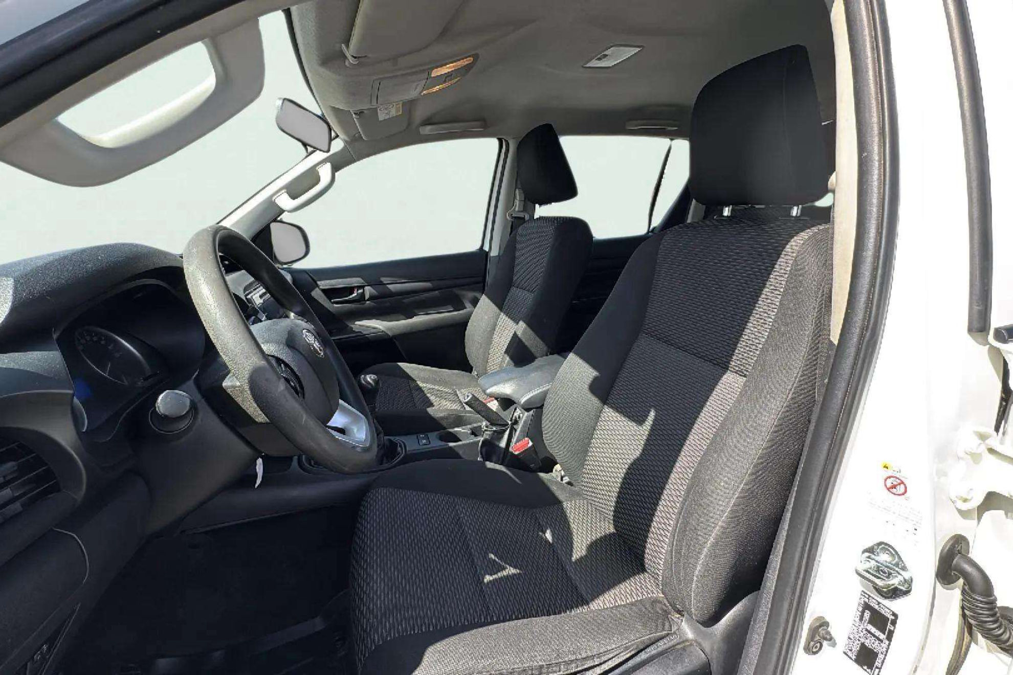 Toyota Hilux 2.4 D-4D Cabina Doble GX - foto 14