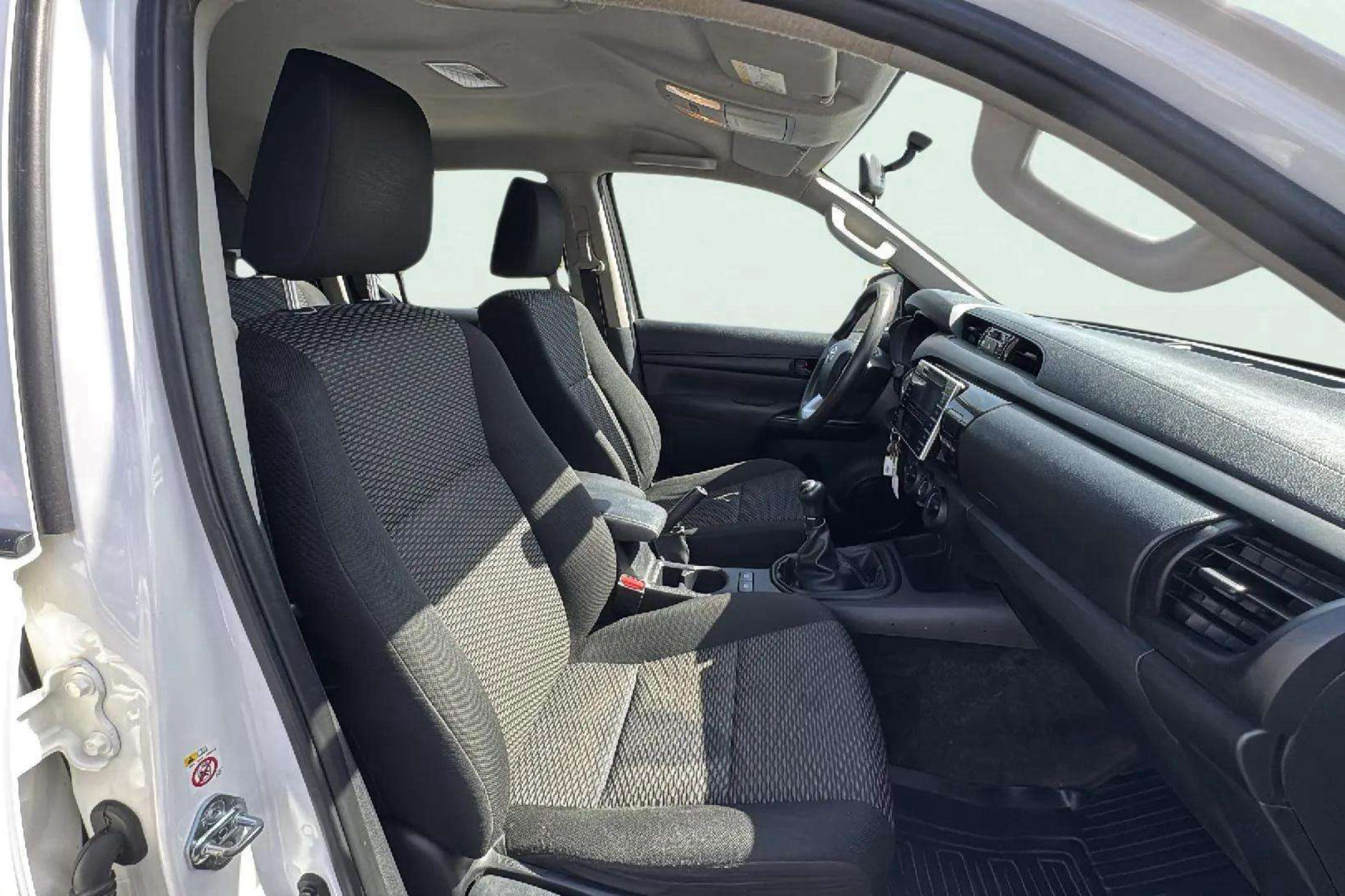 Toyota Hilux 2.4 D-4D Cabina Doble GX - foto 10