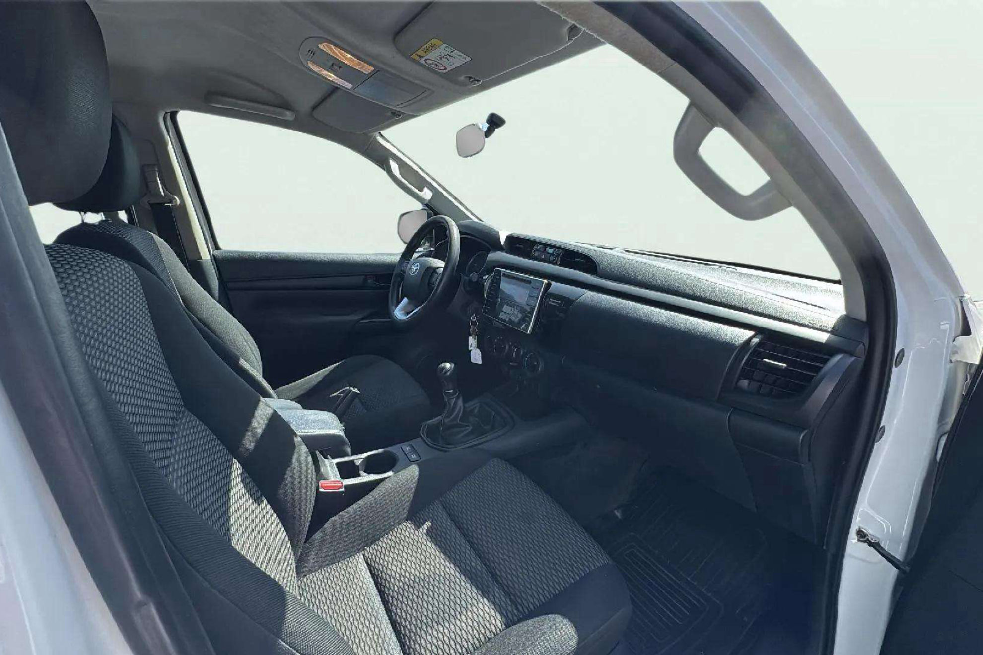 Toyota Hilux 2.4 D-4D Cabina Doble GX - foto 17
