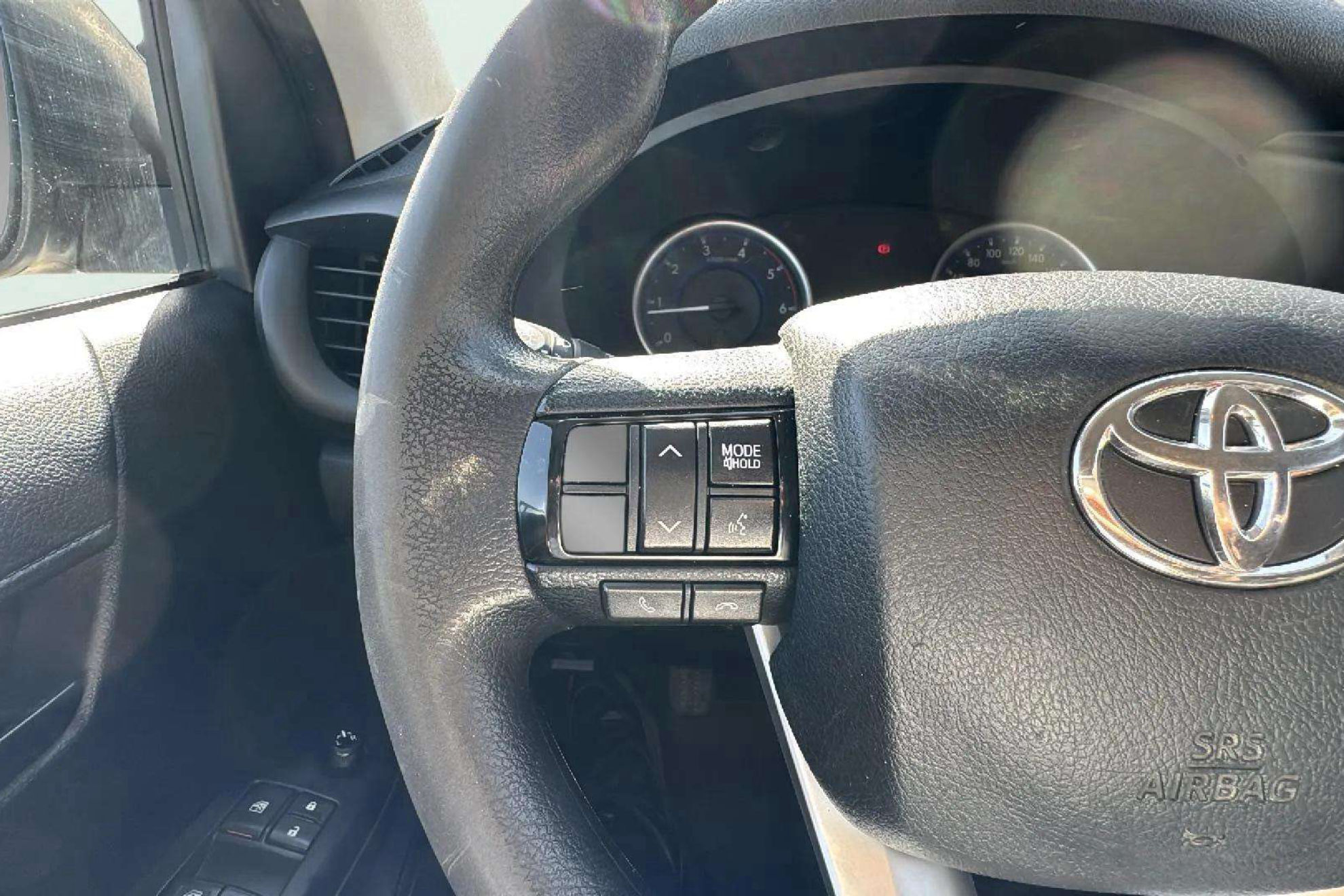 Toyota Hilux 2.4 D-4D Cabina Doble GX - foto 23