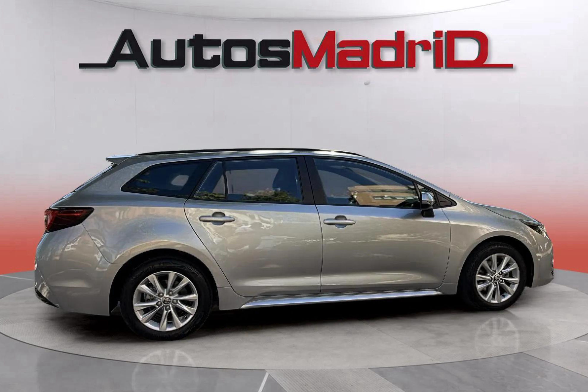 Toyota Corolla 140H Active Plus Touring Sport - foto 8