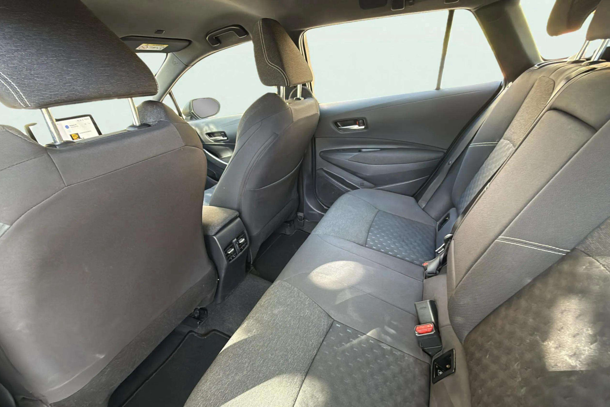 Toyota Corolla 140H Active Plus Touring Sport - foto 31