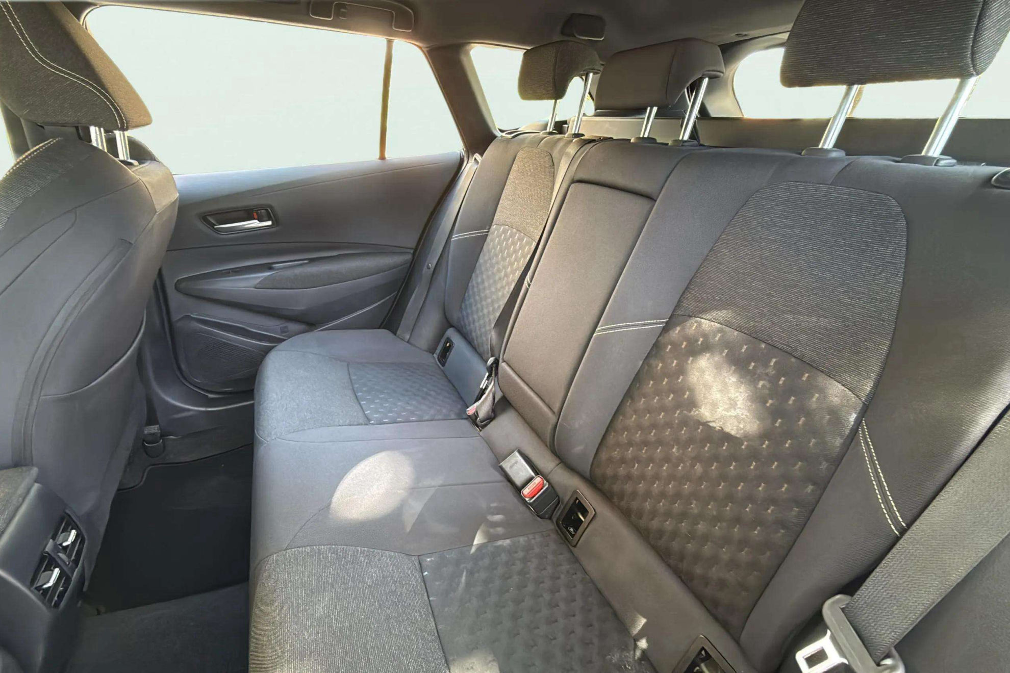 Toyota Corolla 140H Active Plus Touring Sport - foto 32