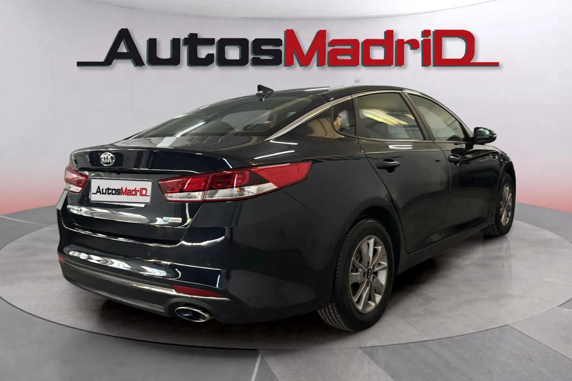 Kia Optima 1.7 CRDi VGT Business DCT Eco-Dynamics - foto 7