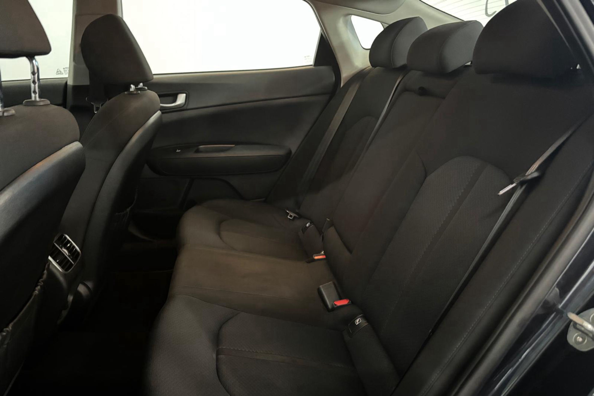 Kia Optima 1.7 CRDi VGT Business DCT Eco-Dynamics - foto 11
