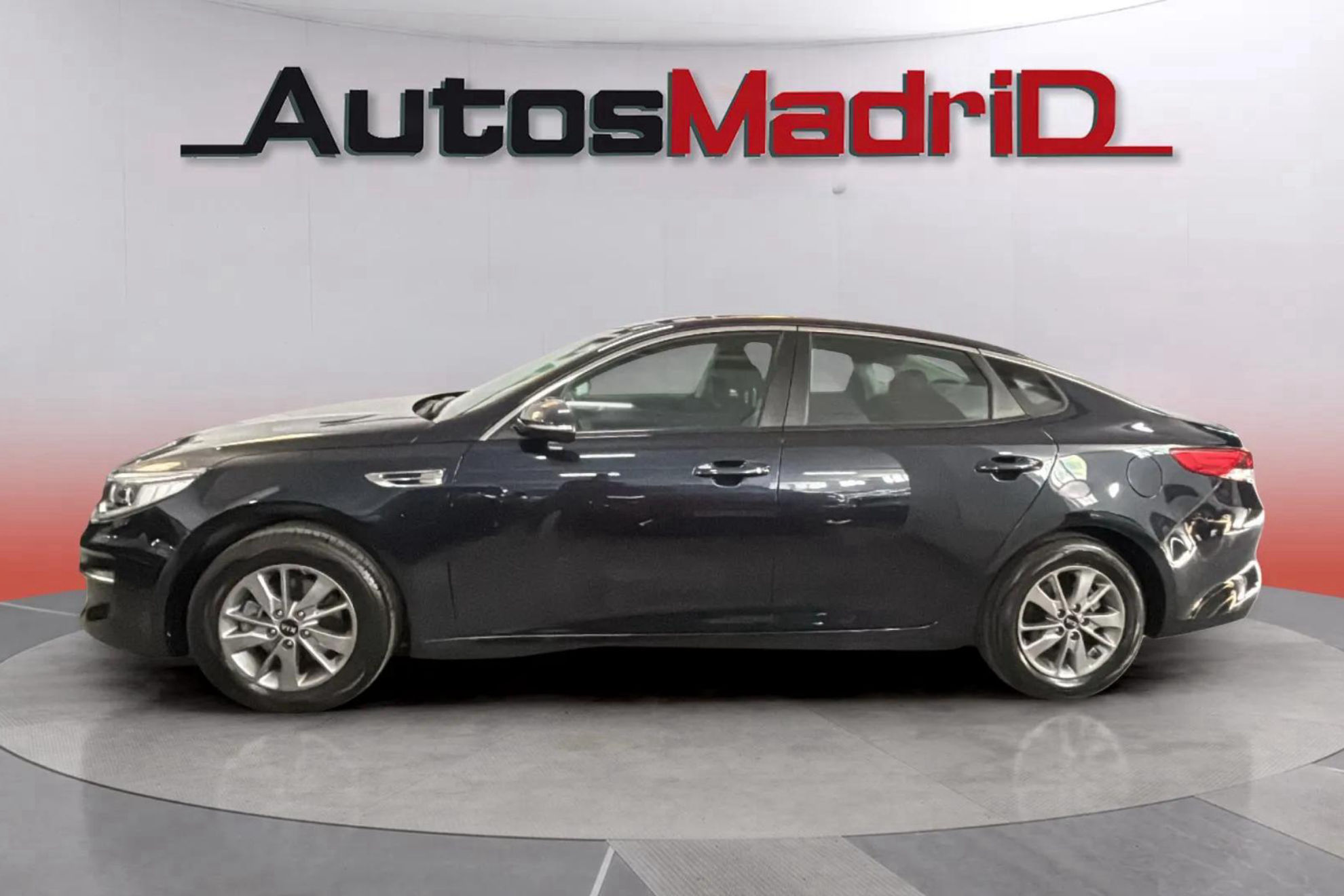 Kia Optima 1.7 CRDi VGT Business DCT Eco-Dynamics - foto 4