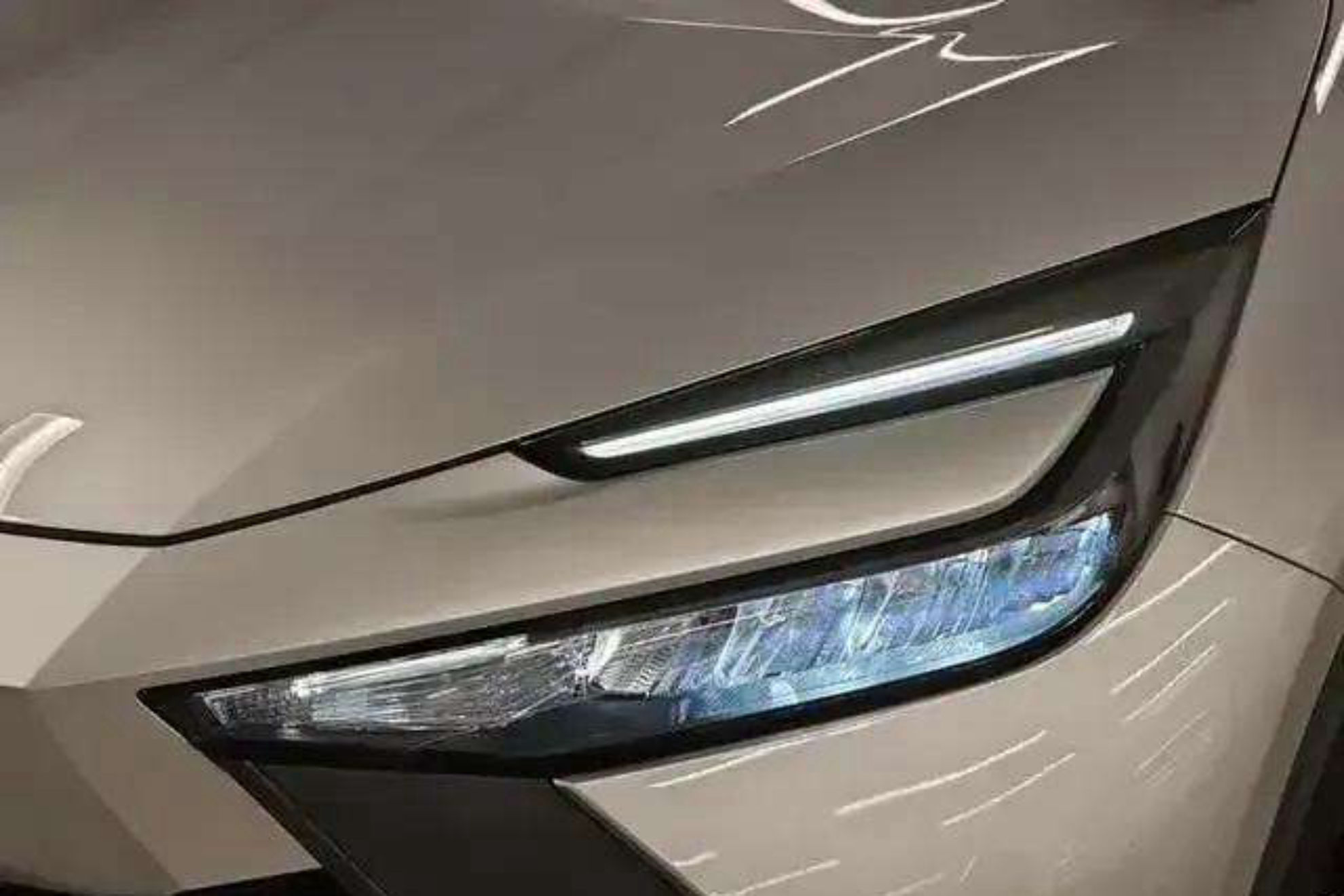 Toyota C-HR 1.8 140H Advance - foto 26