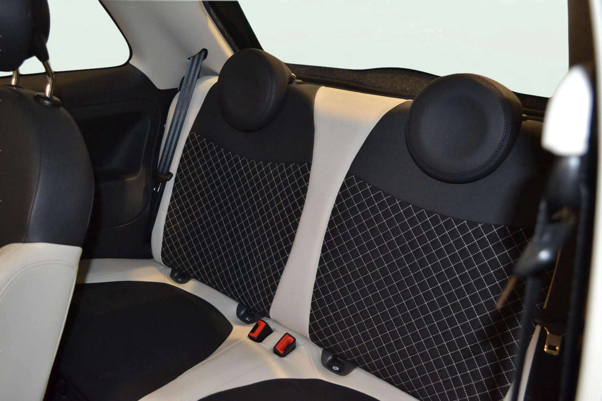 Fiat 500 Dolcevita 1.0 Hybrid - foto 10