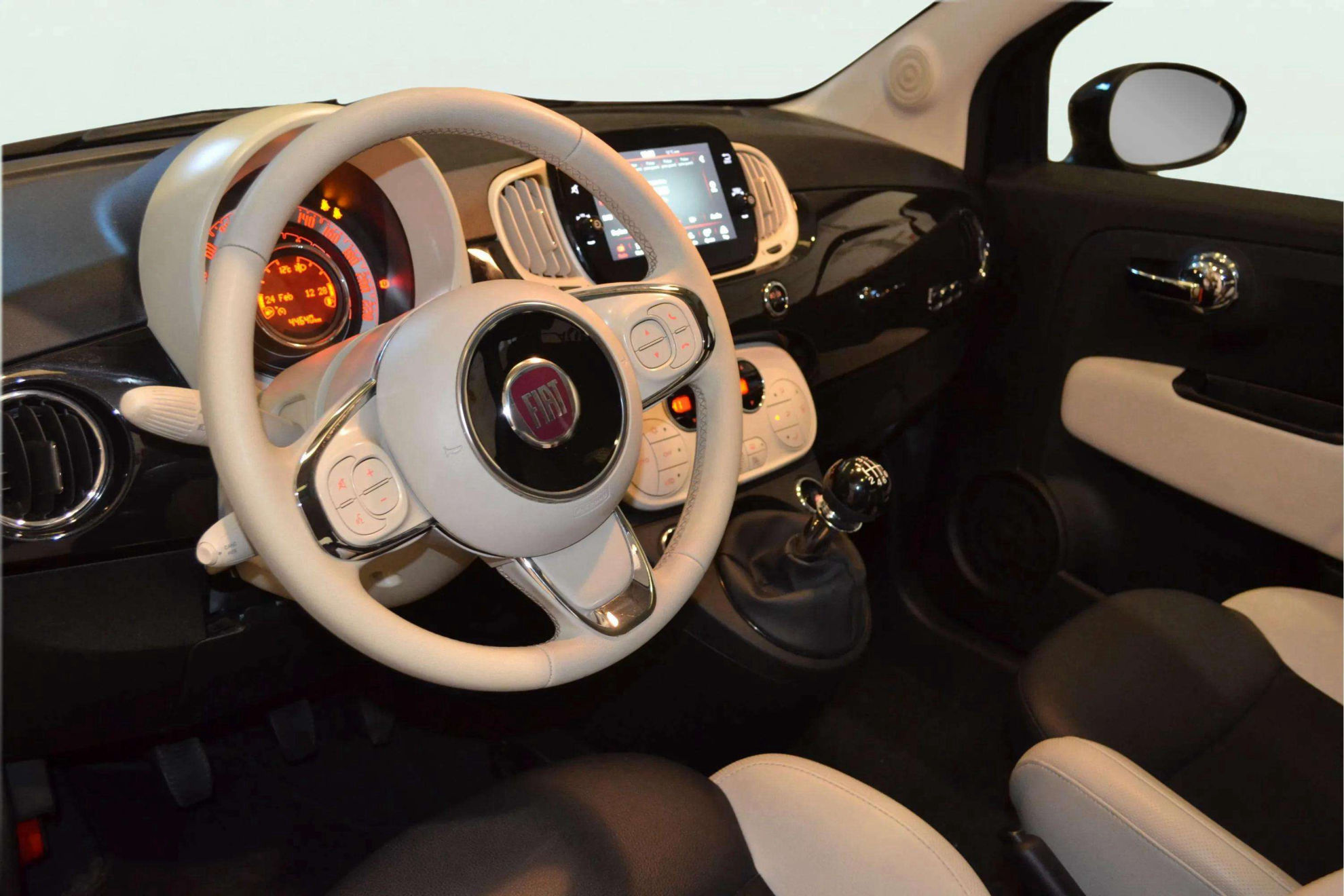 Fiat 500 Dolcevita 1.0 Hybrid - foto 12