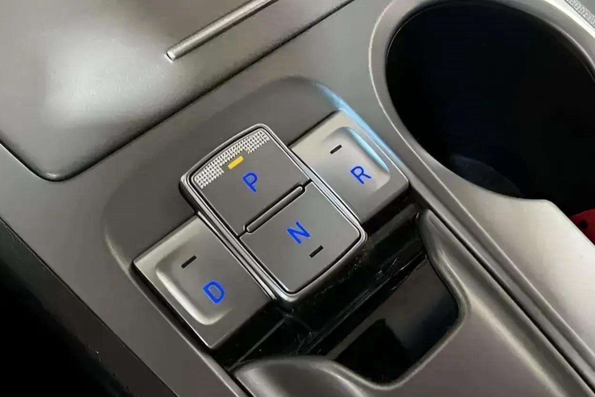 Hyundai Kona EV Maxx - foto 16