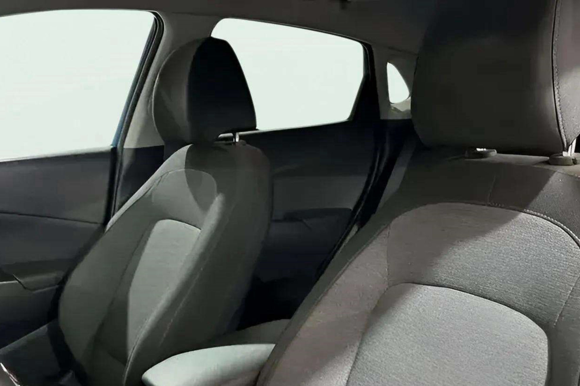 Hyundai Kona EV Maxx - foto 23