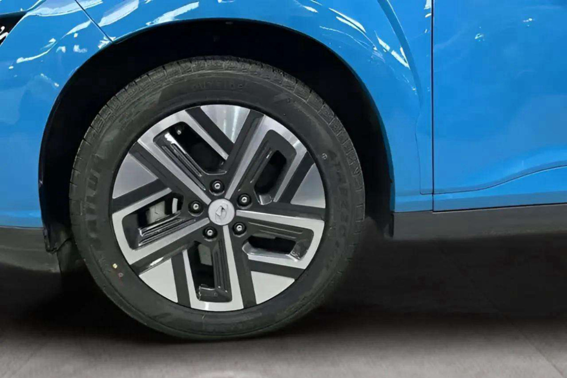 Hyundai Kona EV Maxx - foto 25