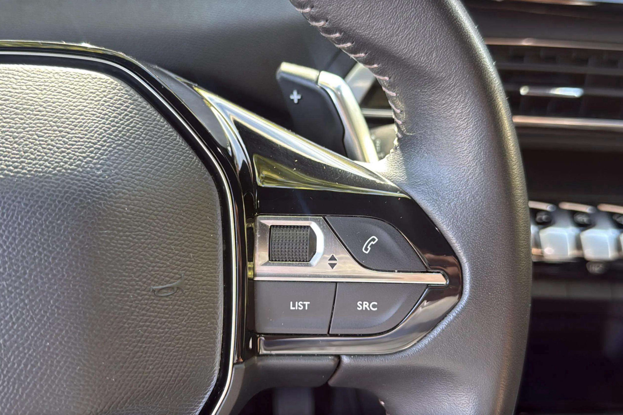 Peugeot 5008 1.2 Allure eDCS6 - foto 14