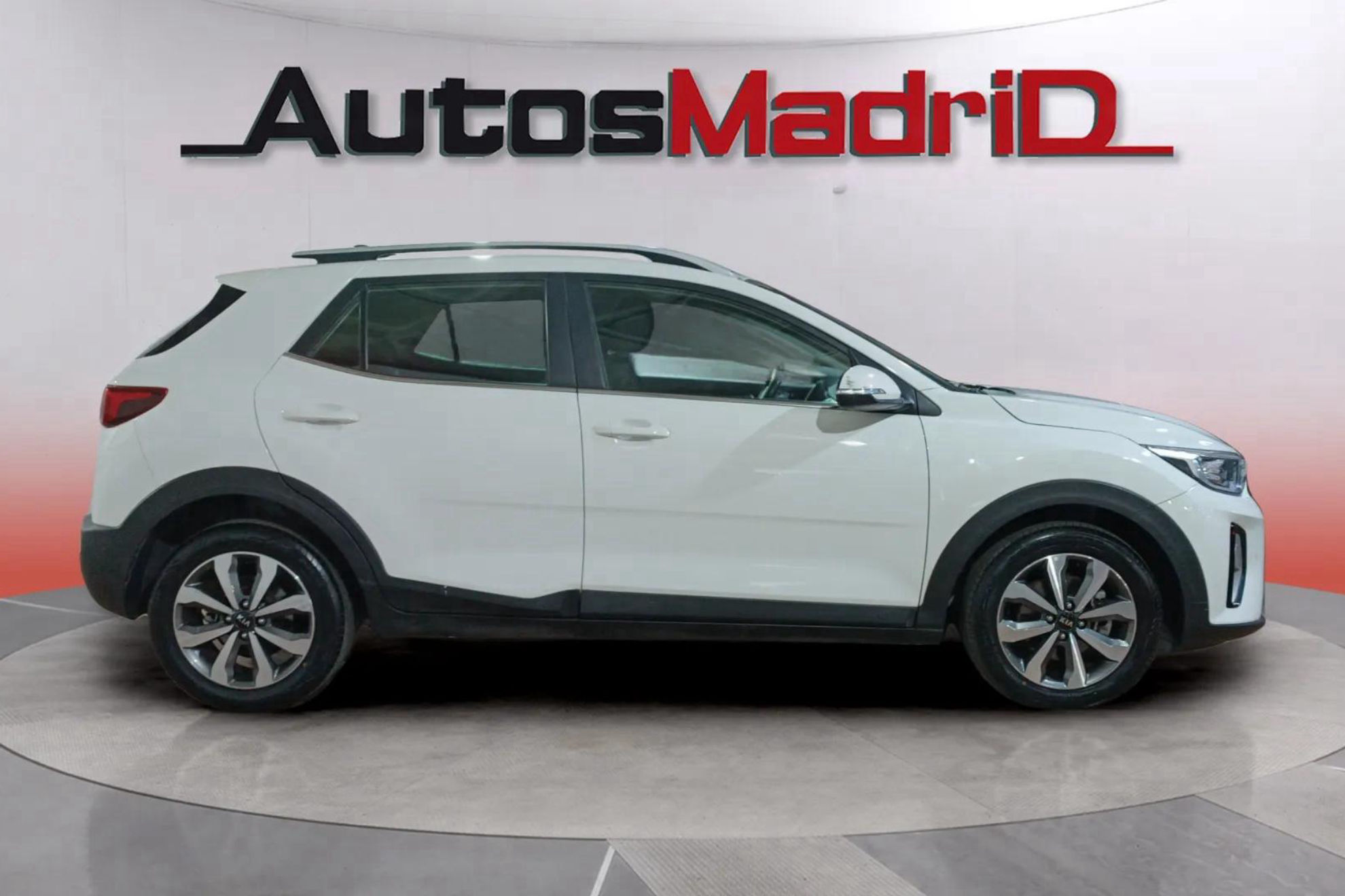 Kia Stonic 1.0 T-GDi MHEV IMT Drive - foto 9