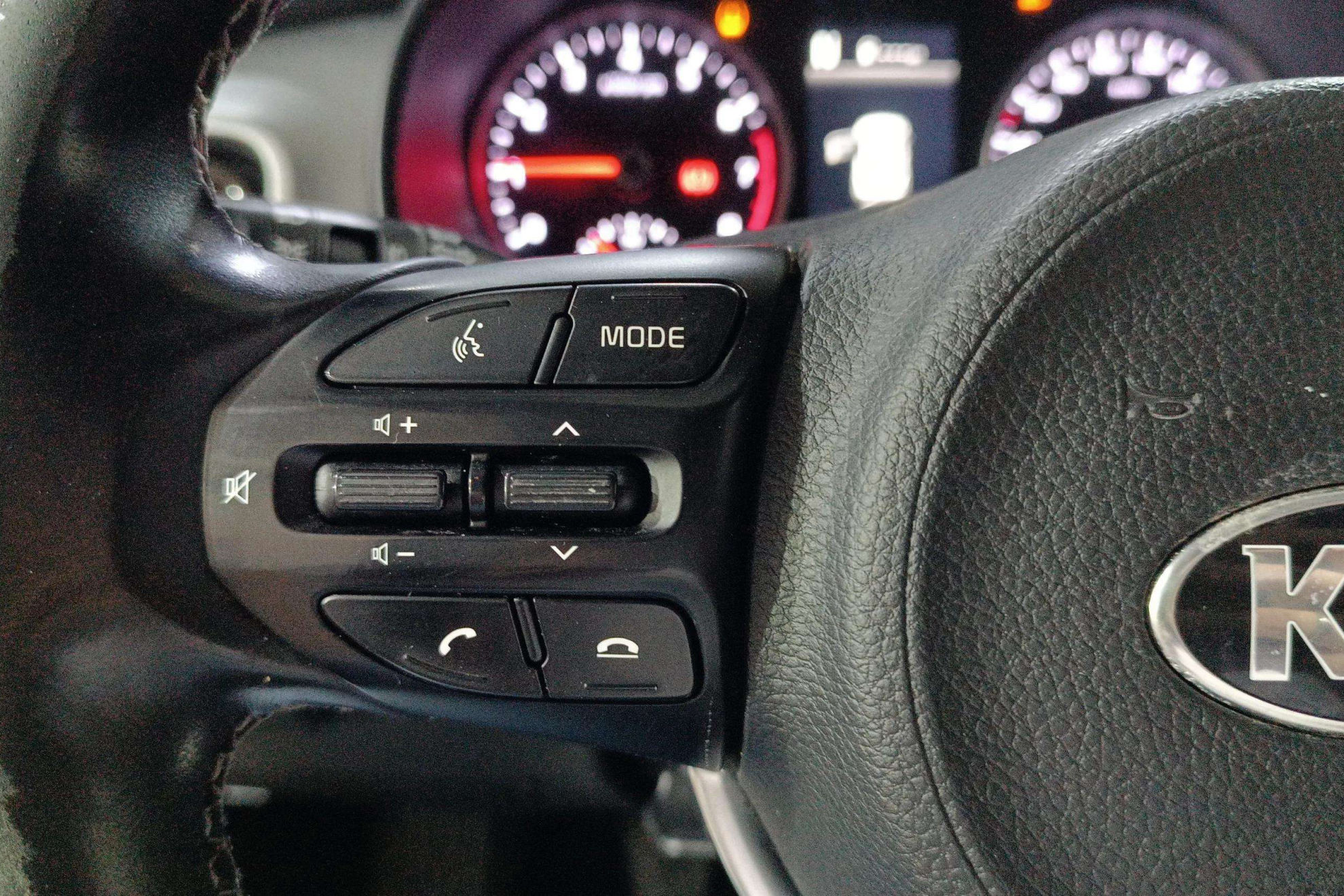 Kia Stonic 1.0 T-GDi MHEV IMT Drive - foto 17