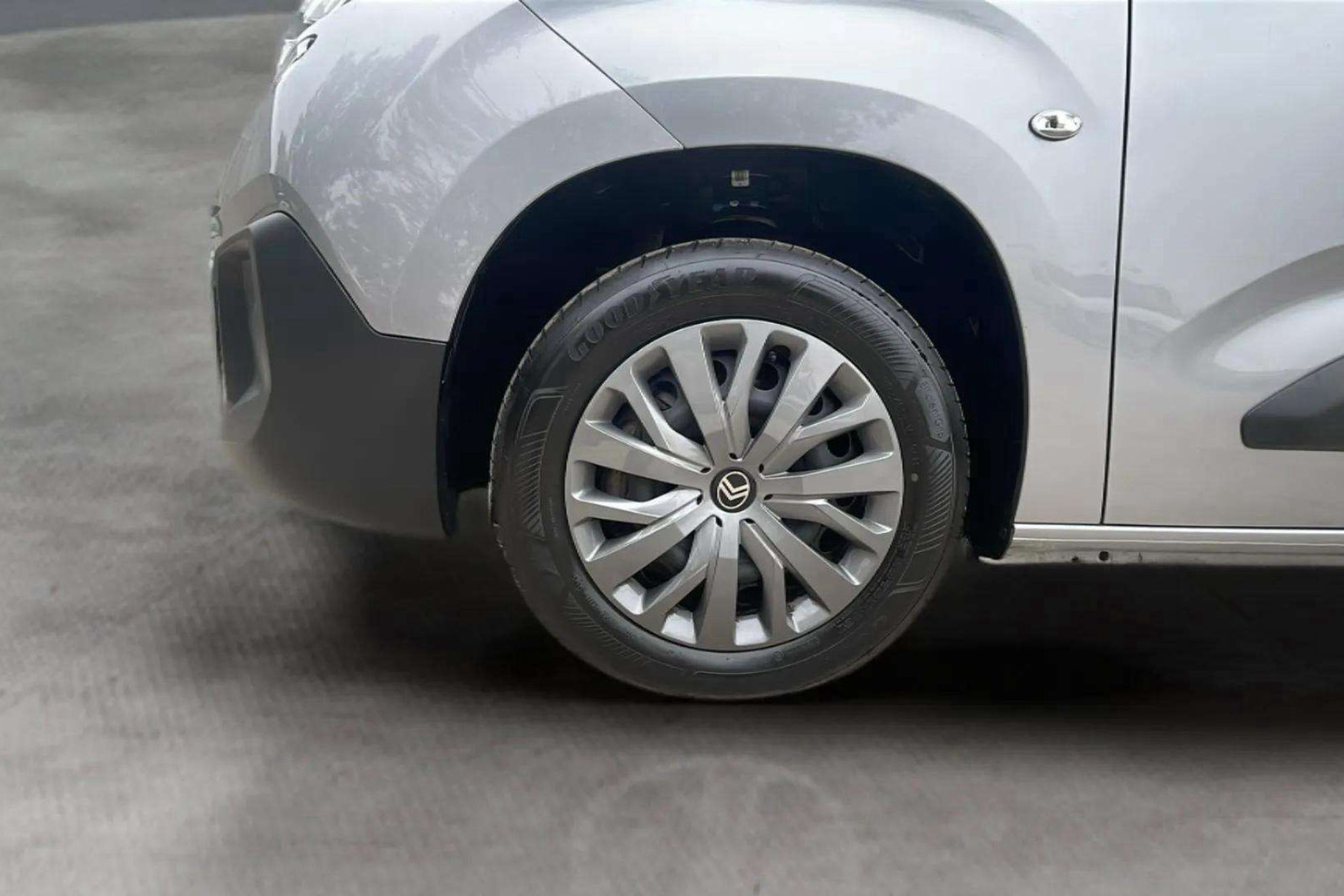 Citroën Berlingo Talla M BlueHDi 100 Plus - foto 10