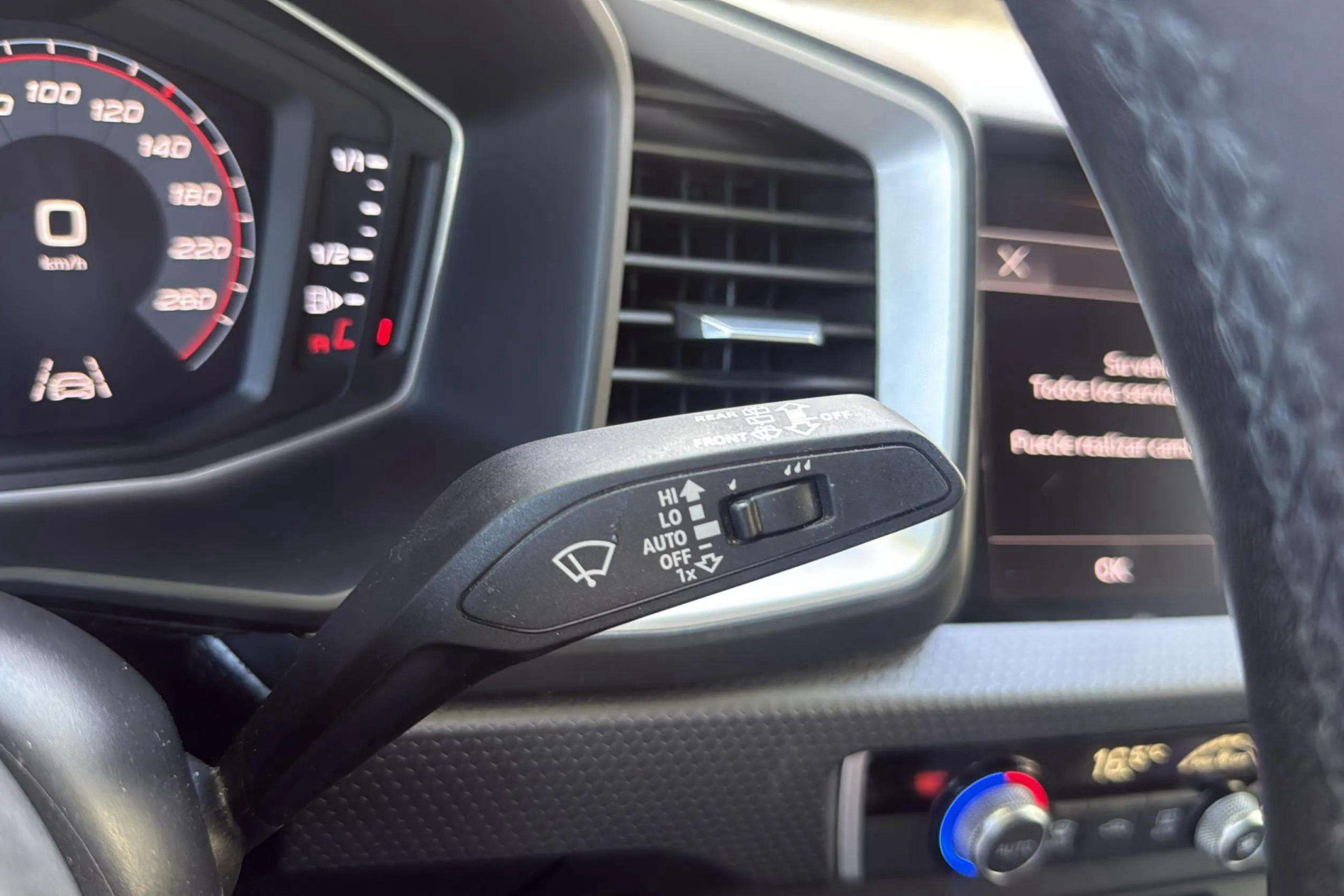 Audi A1 Sportback Adrenalin 30 TFSI S tron - foto 13